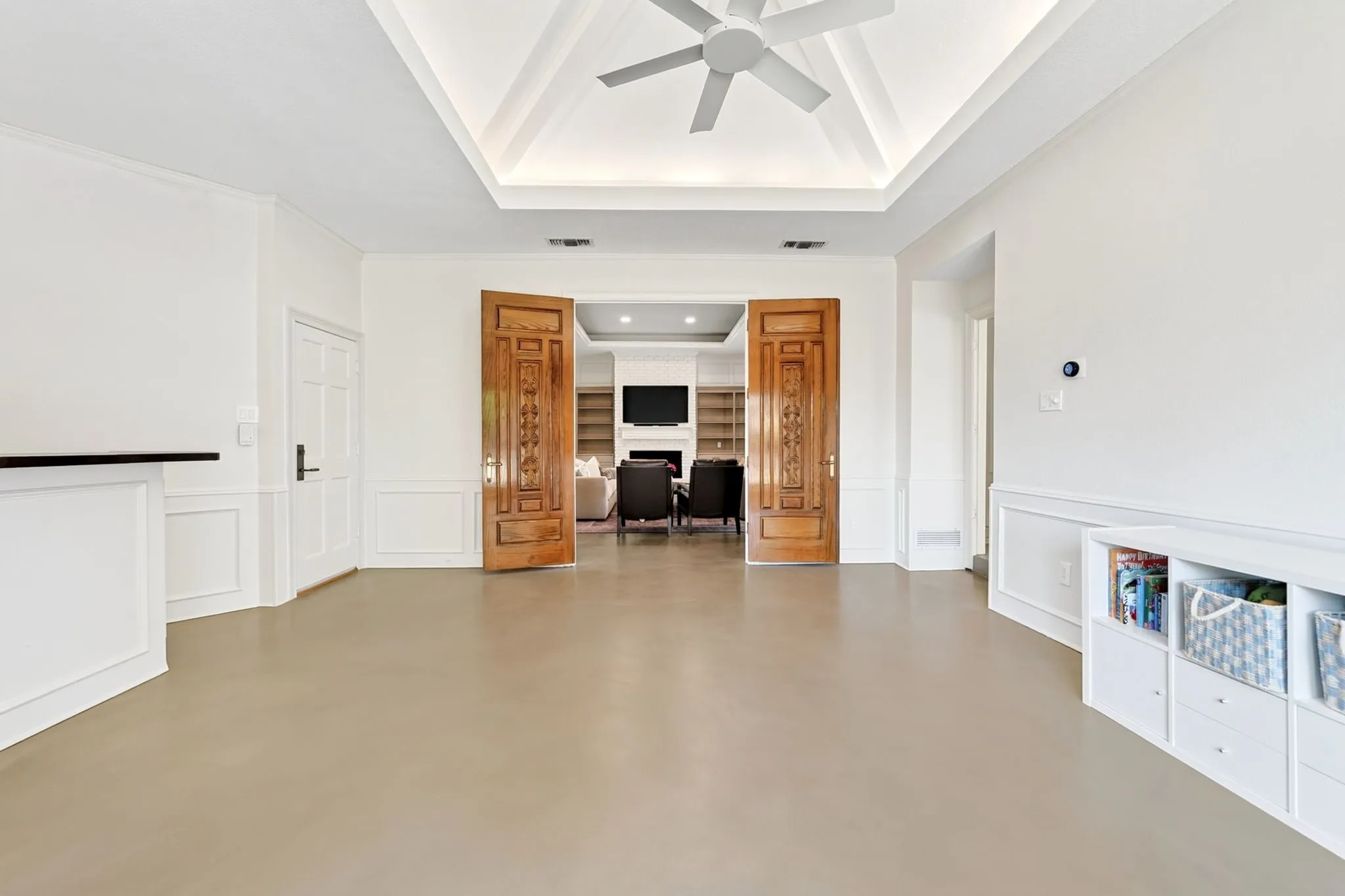 Single Family Residence For Sale in Dallas County , 10101 Bridgegate Lane, Dallas, Texas 75243, 4 Bedroom, 3 Bathroom, 3 Garage spaces, 3,125 Sqft, built in 1985, mls#21343099, Real Estate Agent in Dallas, Homes For Sale in Dallas county, Homes For Sale in Dallas, Realtor in Dallas Texas, Real Estate Brokerage Independent Realty Texas, Luminita Cordes Realtor