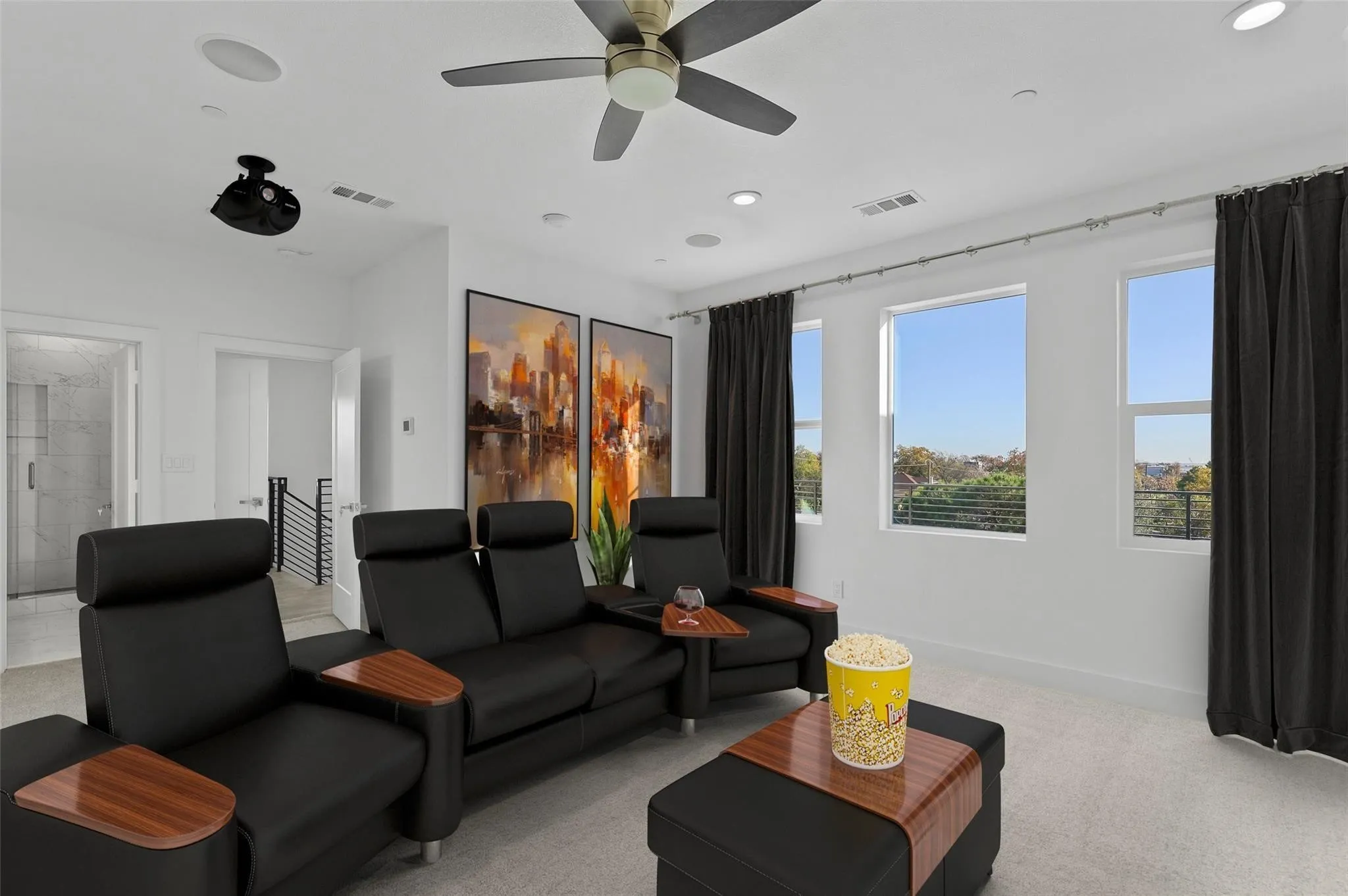 Townhouse For Rent in Dallas County , 708 W 9th Street 103, Dallas, Texas 75208, 3 Bedroom, 4 Bathroom, 2 Garage spaces, 2,326 Sqft, built in 2021, mls#21364887, Real Estate Agent in Dallas, Homes For Rent in Dallas county, Homes For Rent in Dallas, Realtor in Dallas Texas, Real Estate Brokerage Independent Realty Texas, Luminita Cordes Realtor