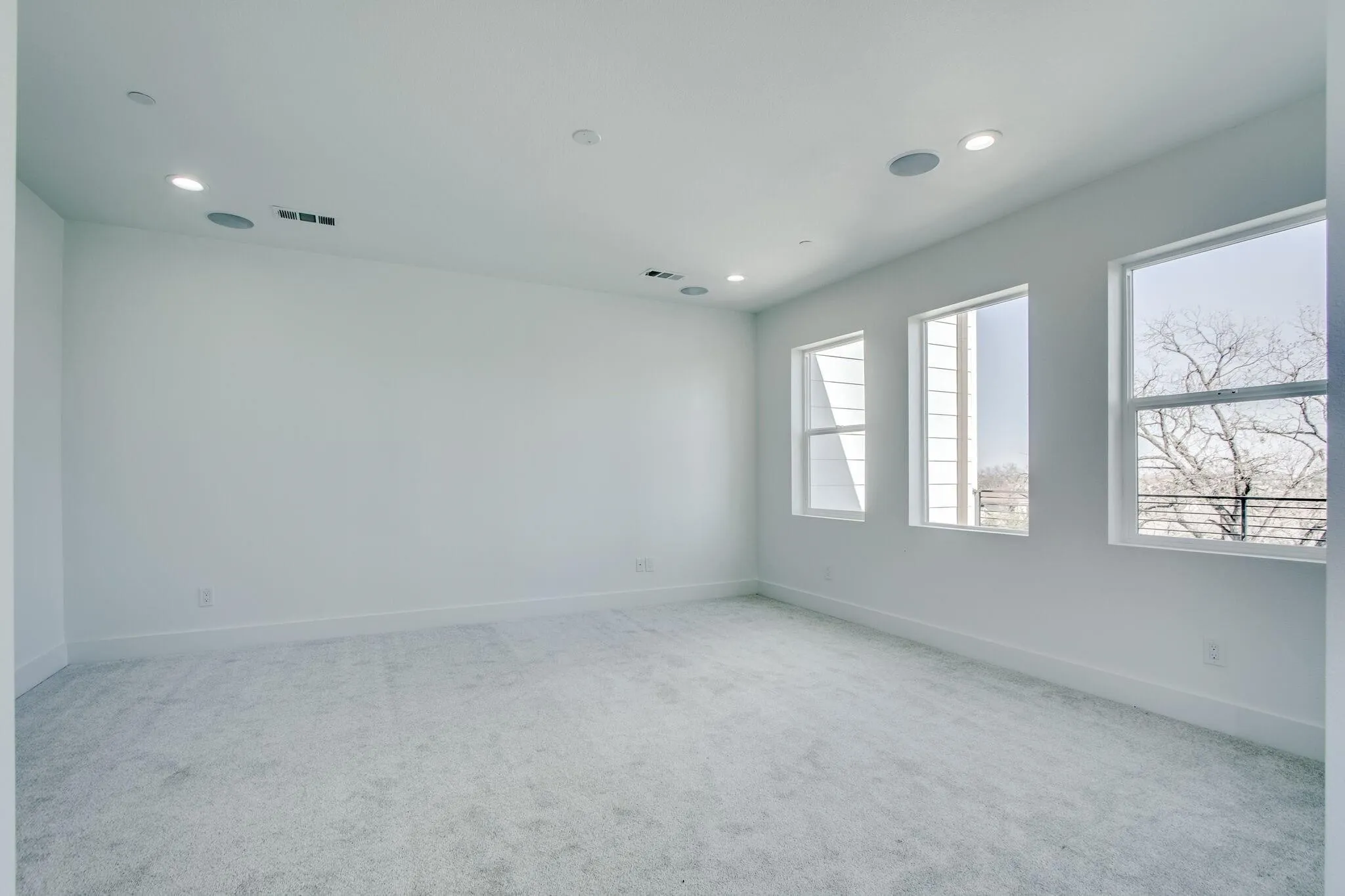4th Floor Room