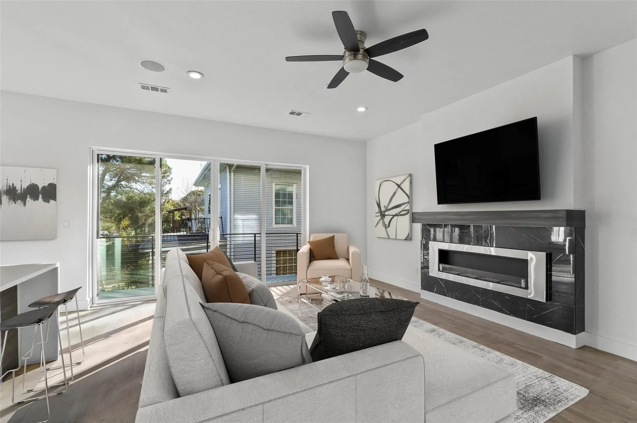 Virtually Staged Living