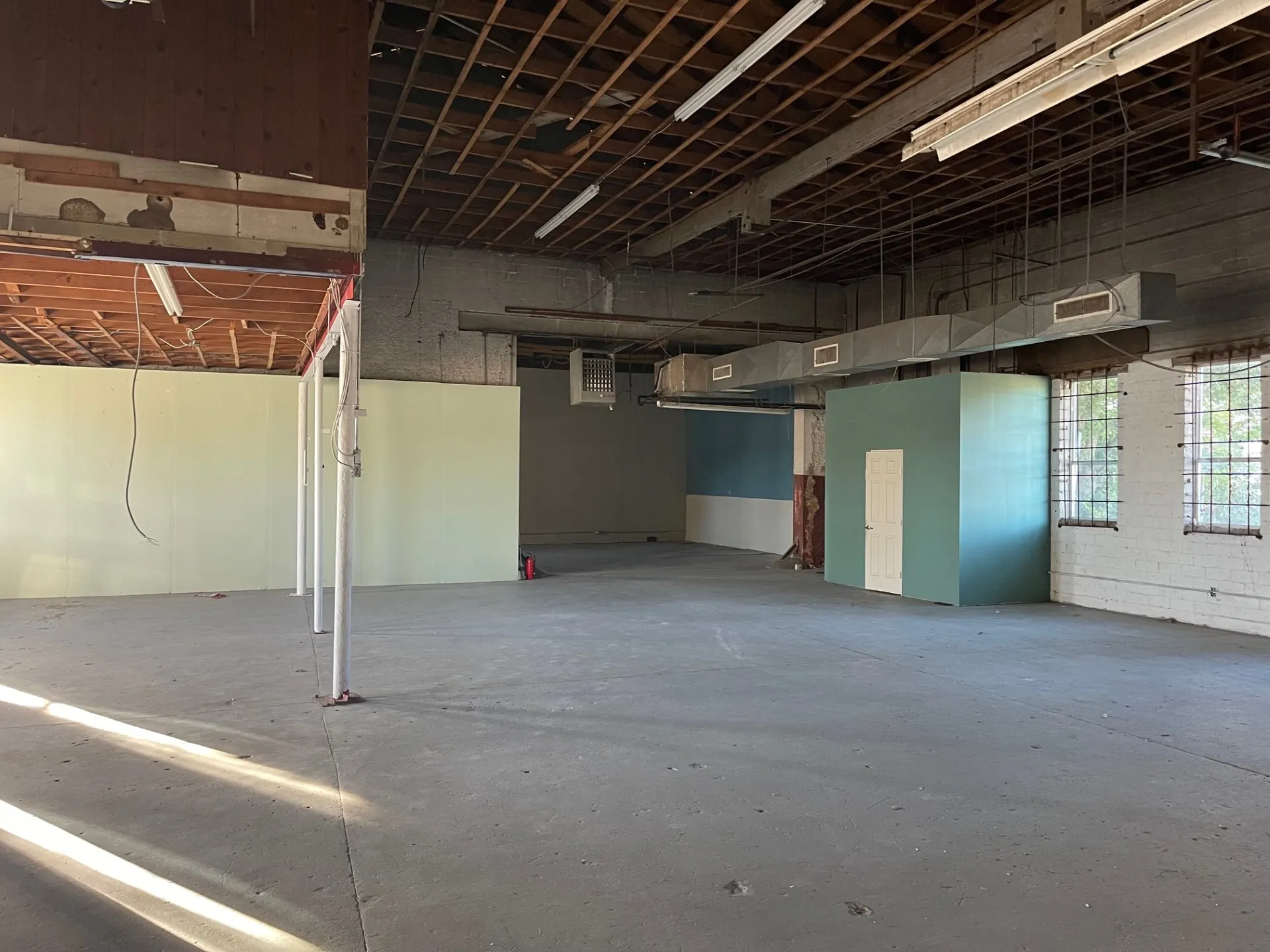Retail For Rent in Kaufman County , 103 W Broad, Forney, Texas 75126, 0, 0, Garage spaces, 0 Sqft, built in 1933, Price $4,500, mls#21364889, Real Estate Agent in Forney, Homes For Rent in Kaufman county, Homes For Rent in Forney, Realtor in Forney Texas, Real Estate Brokerage Independent Realty Texas, Luminita Cordes Realtor