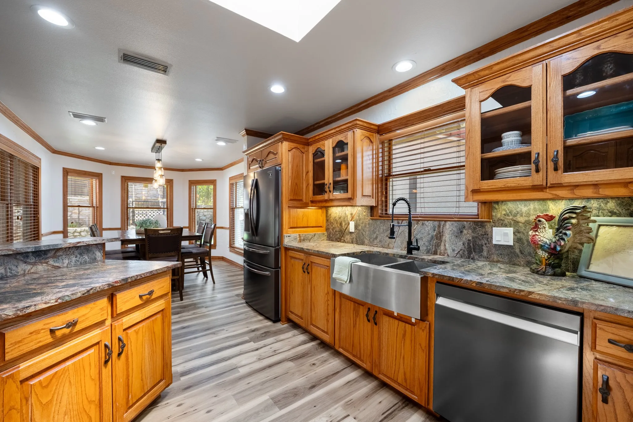 Single Family Residence For Sale in Rockwall County , 3605 Highpoint Drive, Rockwall, Texas 75087, 3 Bedroom, 2 Bathroom, 2 Garage spaces, 2,318 Sqft, built in 2001, mls#21363932, Real Estate Agent in Rockwall, Homes For Sale in Rockwall county, Homes For Sale in Rockwall, Realtor in Rockwall Texas, Real Estate Brokerage Independent Realty Texas, Luminita Cordes Realtor