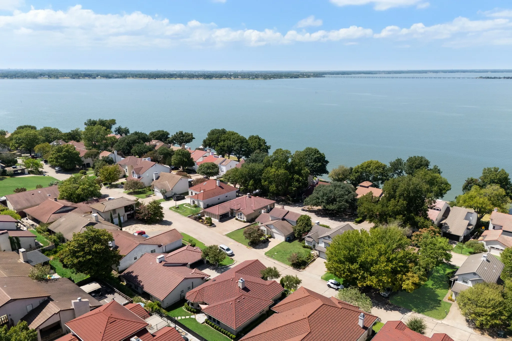 Single Family Residence For Sale in Rockwall County , 3605 Highpoint Drive, Rockwall, Texas 75087, 3 Bedroom, 2 Bathroom, 2 Garage spaces, 2,318 Sqft, built in 2001, mls#21363932, Real Estate Agent in Rockwall, Homes For Sale in Rockwall county, Homes For Sale in Rockwall, Realtor in Rockwall Texas, Real Estate Brokerage Independent Realty Texas, Luminita Cordes Realtor