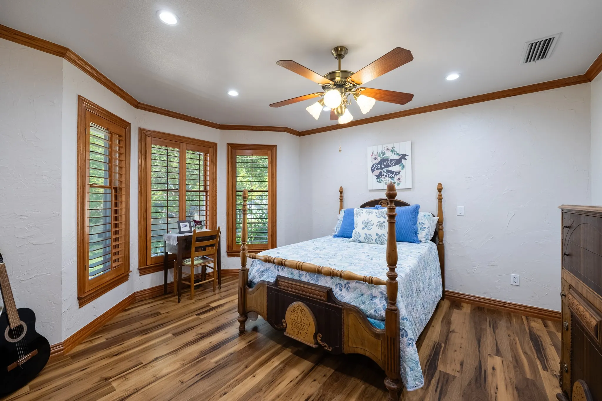 Single Family Residence For Sale in Rockwall County , 3605 Highpoint Drive, Rockwall, Texas 75087, 3 Bedroom, 2 Bathroom, 2 Garage spaces, 2,318 Sqft, built in 2001, mls#21363932, Real Estate Agent in Rockwall, Homes For Sale in Rockwall county, Homes For Sale in Rockwall, Realtor in Rockwall Texas, Real Estate Brokerage Independent Realty Texas, Luminita Cordes Realtor