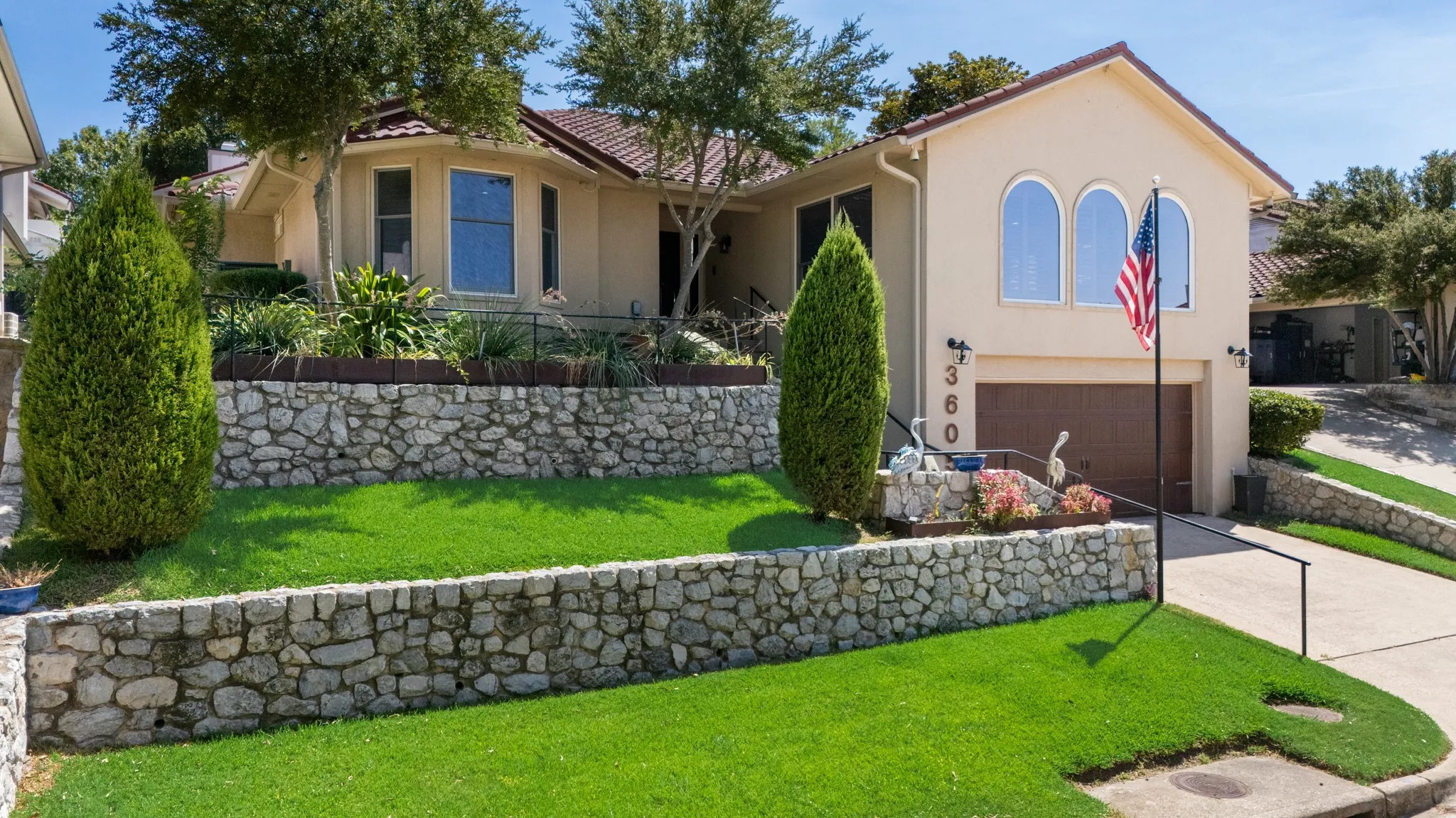 Single Family Residence For Sale in Rockwall County , 3605 Highpoint Drive, Rockwall, Texas 75087, 3 Bedroom, 2 Bathroom, 2 Garage spaces, 2,318 Sqft, built in 2001, mls#21363932, Real Estate Agent in Rockwall, Homes For Sale in Rockwall county, Homes For Sale in Rockwall, Realtor in Rockwall Texas, Real Estate Brokerage Independent Realty Texas, Luminita Cordes Realtor