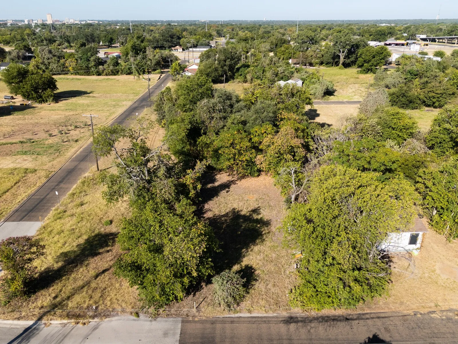Improved Land For Sale in Mc Lennan County , 604 Johnson Street, Waco, Texas 76705, 0, 0, Garage spaces, 0 Sqft, built in 0, mls#21363066, Real Estate Agent in Waco, Homes For Sale in Mc Lennan county, Homes For Sale in Waco, Realtor in Waco Texas, Real Estate Brokerage Independent Realty Texas, Luminita Cordes Realtor
