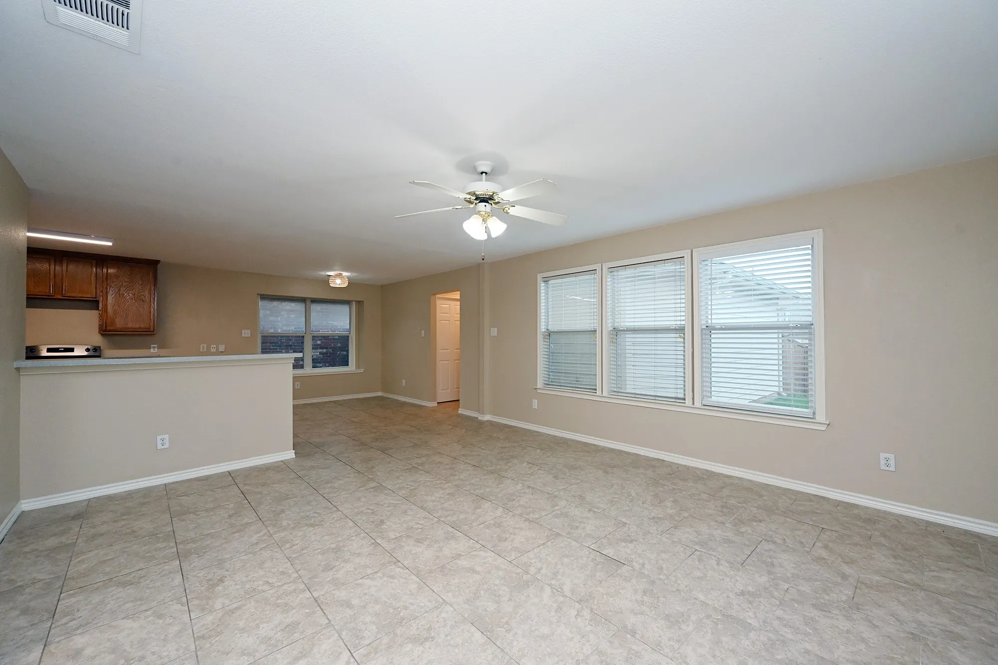Single Family Residence For Rent in Denton County , 8908 Stewart Street, Cross Roads, Texas 76227, 4 Bedroom, 3 Bathroom, 2 Garage spaces, 2,162 Sqft, built in 2004, mls#21364894, Real Estate Agent in Cross Roads, Homes For Rent in Denton county, Homes For Rent in Cross Roads, Realtor in Cross Roads Texas, Real Estate Brokerage Independent Realty Texas, Luminita Cordes Realtor