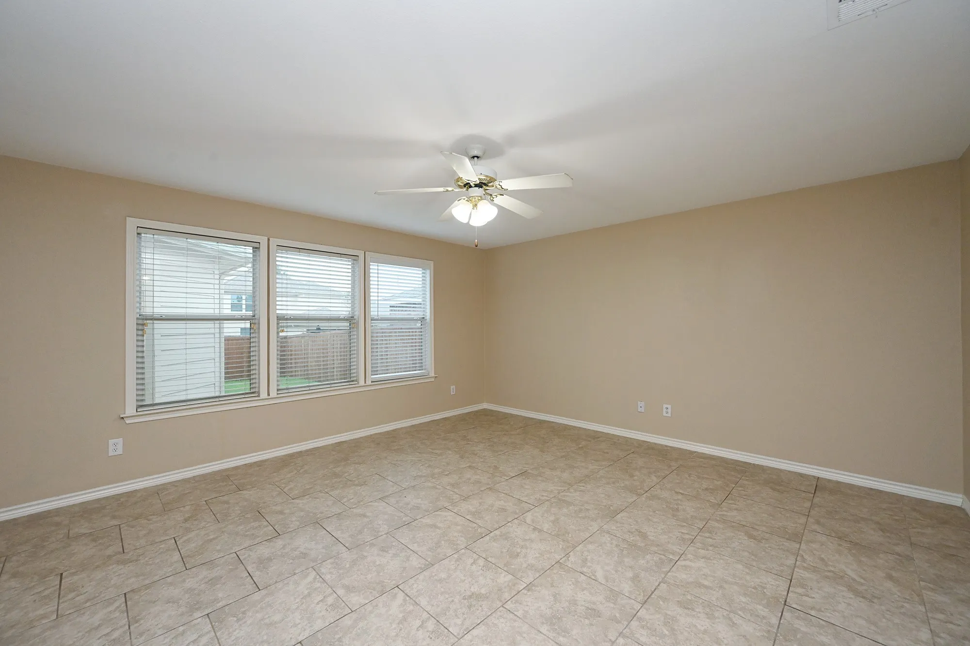 Single Family Residence For Rent in Denton County , 8908 Stewart Street, Cross Roads, Texas 76227, 4 Bedroom, 3 Bathroom, 2 Garage spaces, 2,162 Sqft, built in 2004, mls#21364894, Real Estate Agent in Cross Roads, Homes For Rent in Denton county, Homes For Rent in Cross Roads, Realtor in Cross Roads Texas, Real Estate Brokerage Independent Realty Texas, Luminita Cordes Realtor