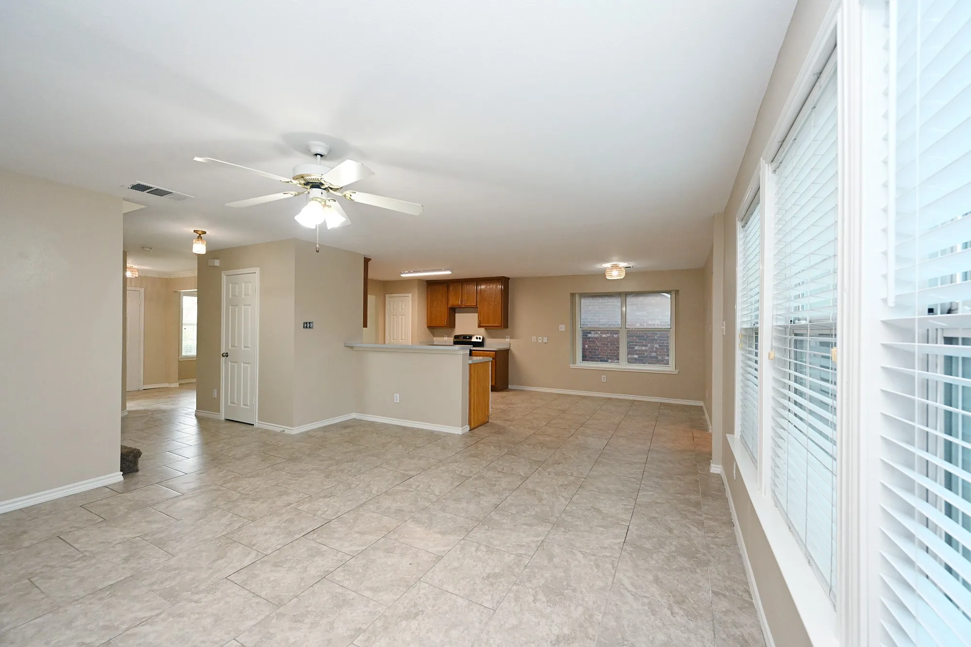Single Family Residence For Rent in Denton County , 8908 Stewart Street, Cross Roads, Texas 76227, 4 Bedroom, 3 Bathroom, 2 Garage spaces, 2,162 Sqft, built in 2004, mls#21364894, Real Estate Agent in Cross Roads, Homes For Rent in Denton county, Homes For Rent in Cross Roads, Realtor in Cross Roads Texas, Real Estate Brokerage Independent Realty Texas, Luminita Cordes Realtor