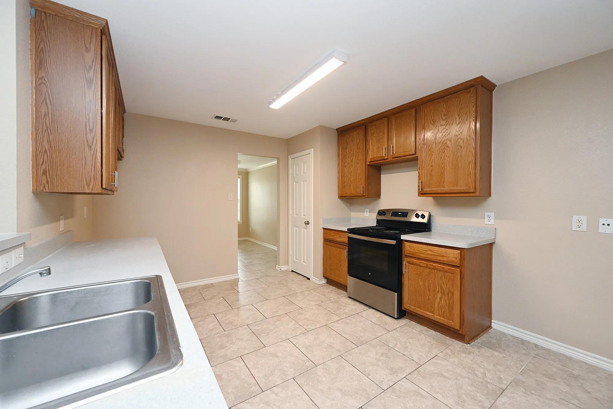 Single Family Residence For Rent in Denton County , 8908 Stewart Street, Cross Roads, Texas 76227, 4 Bedroom, 3 Bathroom, 2 Garage spaces, 2,162 Sqft, built in 2004, mls#21364894, Real Estate Agent in Cross Roads, Homes For Rent in Denton county, Homes For Rent in Cross Roads, Realtor in Cross Roads Texas, Real Estate Brokerage Independent Realty Texas, Luminita Cordes Realtor