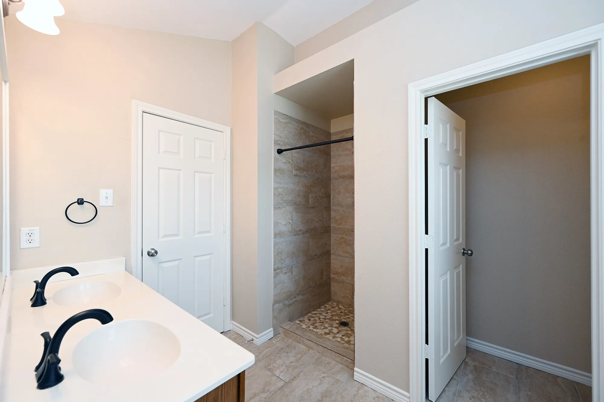 Single Family Residence For Rent in Denton County , 8908 Stewart Street, Cross Roads, Texas 76227, 4 Bedroom, 3 Bathroom, 2 Garage spaces, 2,162 Sqft, built in 2004, mls#21364894, Real Estate Agent in Cross Roads, Homes For Rent in Denton county, Homes For Rent in Cross Roads, Realtor in Cross Roads Texas, Real Estate Brokerage Independent Realty Texas, Luminita Cordes Realtor