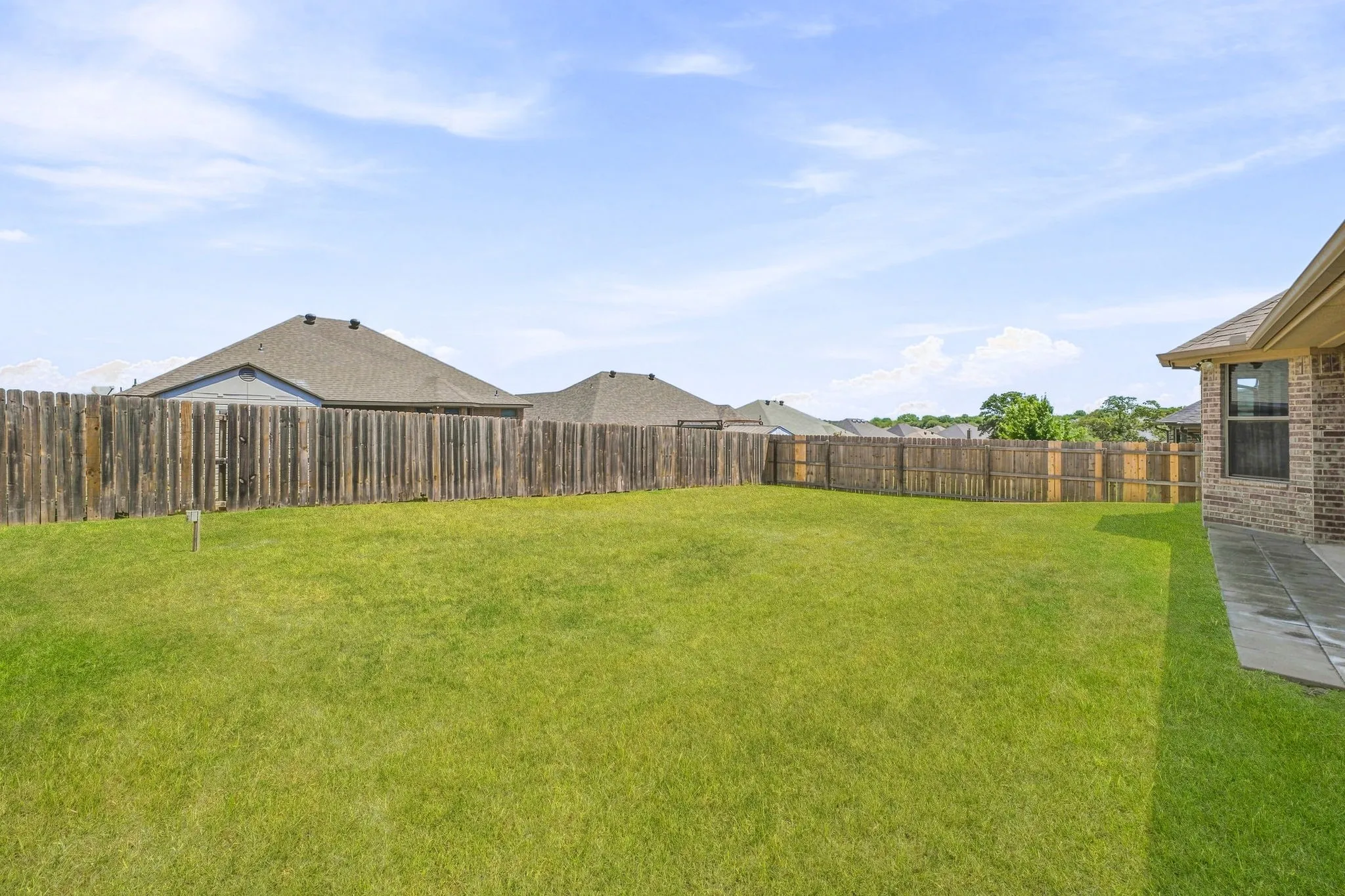 Single Family Residence For Sale in Parker County , 1245 Newcastle Drive, Weatherford, Texas 76086, 3 Bedroom, 2 Bathroom, 2 Garage spaces, 1,460 Sqft, built in 2014, mls#21364686, Real Estate Agent in Weatherford, Homes For Sale in Parker county, Homes For Sale in Weatherford, Realtor in Weatherford Texas, Real Estate Brokerage Independent Realty Texas, Luminita Cordes Realtor