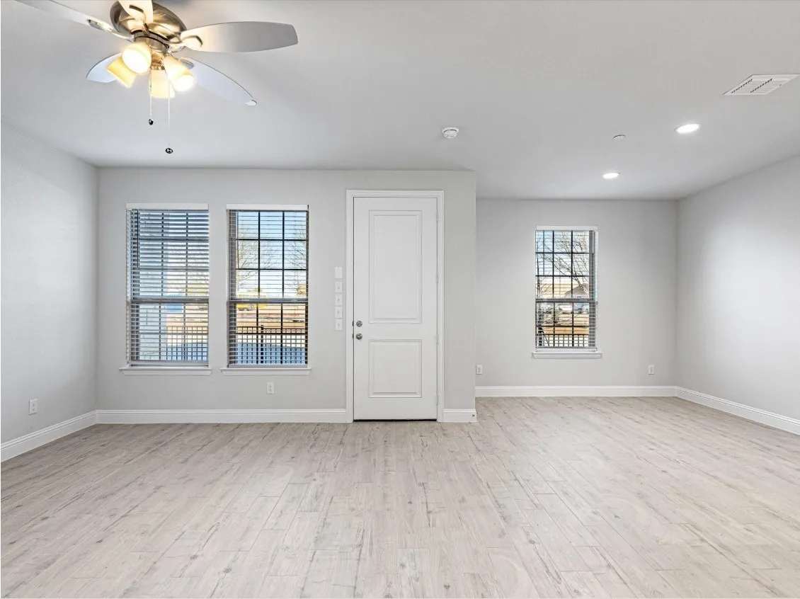 Townhouse For Rent in Tarrant County , 6116 Bursey Road, Watauga, Texas 76148, 3 Bedroom, 3 Bathroom, 2 Garage spaces, 2,265 Sqft, built in 2024, mls#21364650, Real Estate Agent in Watauga, Homes For Rent in Tarrant county, Homes For Rent in Watauga, Realtor in Watauga Texas, Real Estate Brokerage Independent Realty Texas, Luminita Cordes Realtor