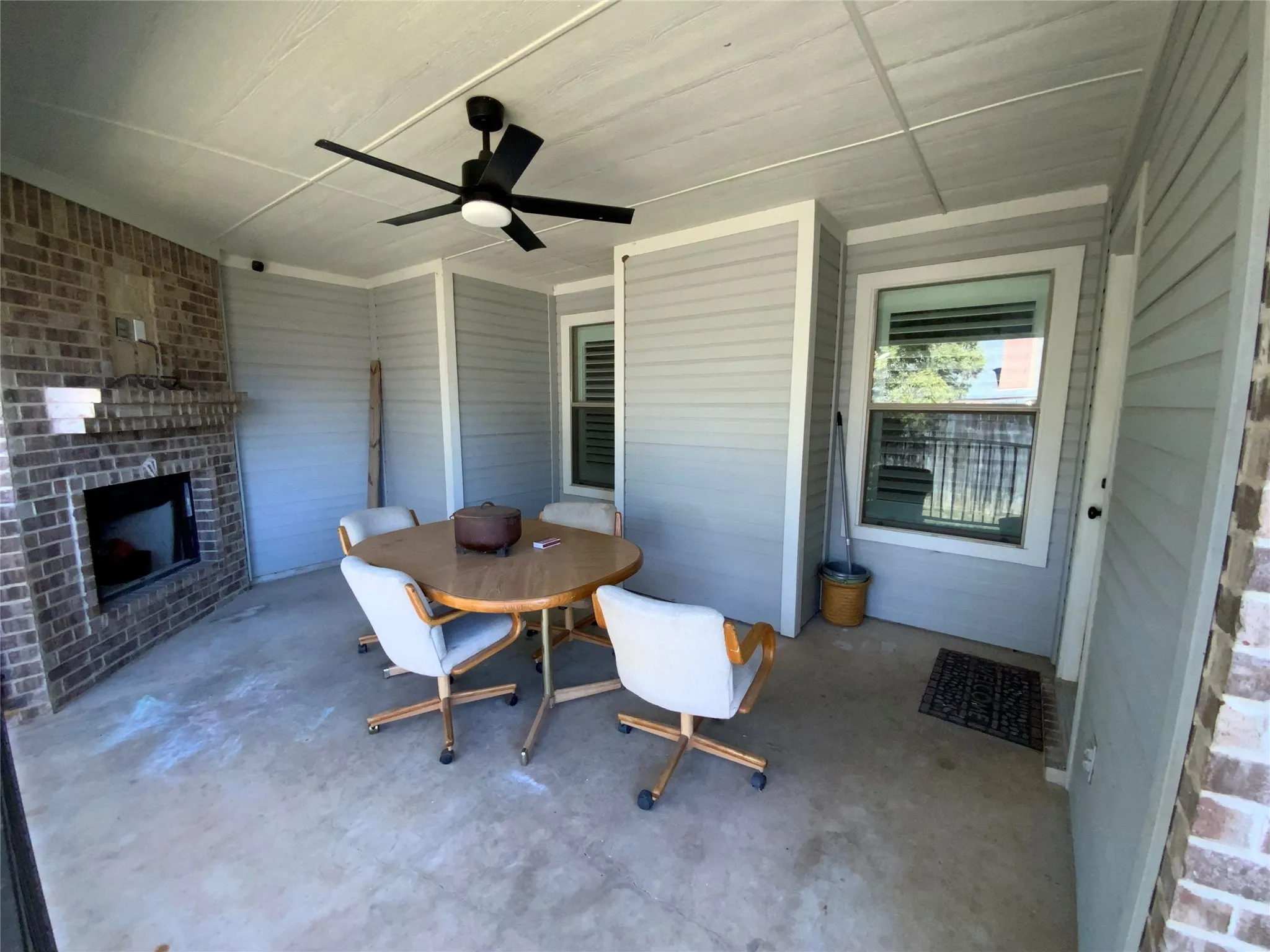 Single Family Residence For Sale in Wise County , 1211 Butterfield Street, Bridgeport, Texas 76426, 4 Bedroom, 2 Bathroom, 2 Garage spaces, 1,968 Sqft, built in 2014, mls#21364066, Real Estate Agent in Bridgeport, Homes For Sale in Wise county, Homes For Sale in Bridgeport, Realtor in Bridgeport Texas, Real Estate Brokerage Independent Realty Texas, Luminita Cordes Realtor