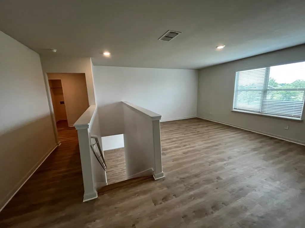 Single Family Residence For Rent in Kaufman County , 3023 Boran Drive, Forney, Texas 75126, 5 Bedroom, 3 Bathroom, 2 Garage spaces, 2,766 Sqft, built in 2022, mls#21364907, Real Estate Agent in Forney, Homes For Rent in Kaufman county, Homes For Rent in Forney, Realtor in Forney Texas, Real Estate Brokerage Independent Realty Texas, Luminita Cordes Realtor