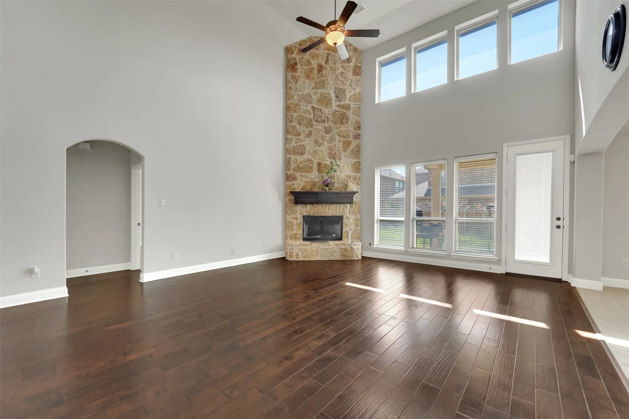 Single Family Residence For Rent in Johnson County , 2743 Chimney Rock Road, Burleson, Texas 76028, 4 Bedroom, 4 Bathroom, 2 Garage spaces, 3,540 Sqft, built in 2016, mls#21364761, Real Estate Agent in Burleson, Homes For Rent in Johnson county, Homes For Rent in Burleson, Realtor in Burleson Texas, Real Estate Brokerage Independent Realty Texas, Luminita Cordes Realtor