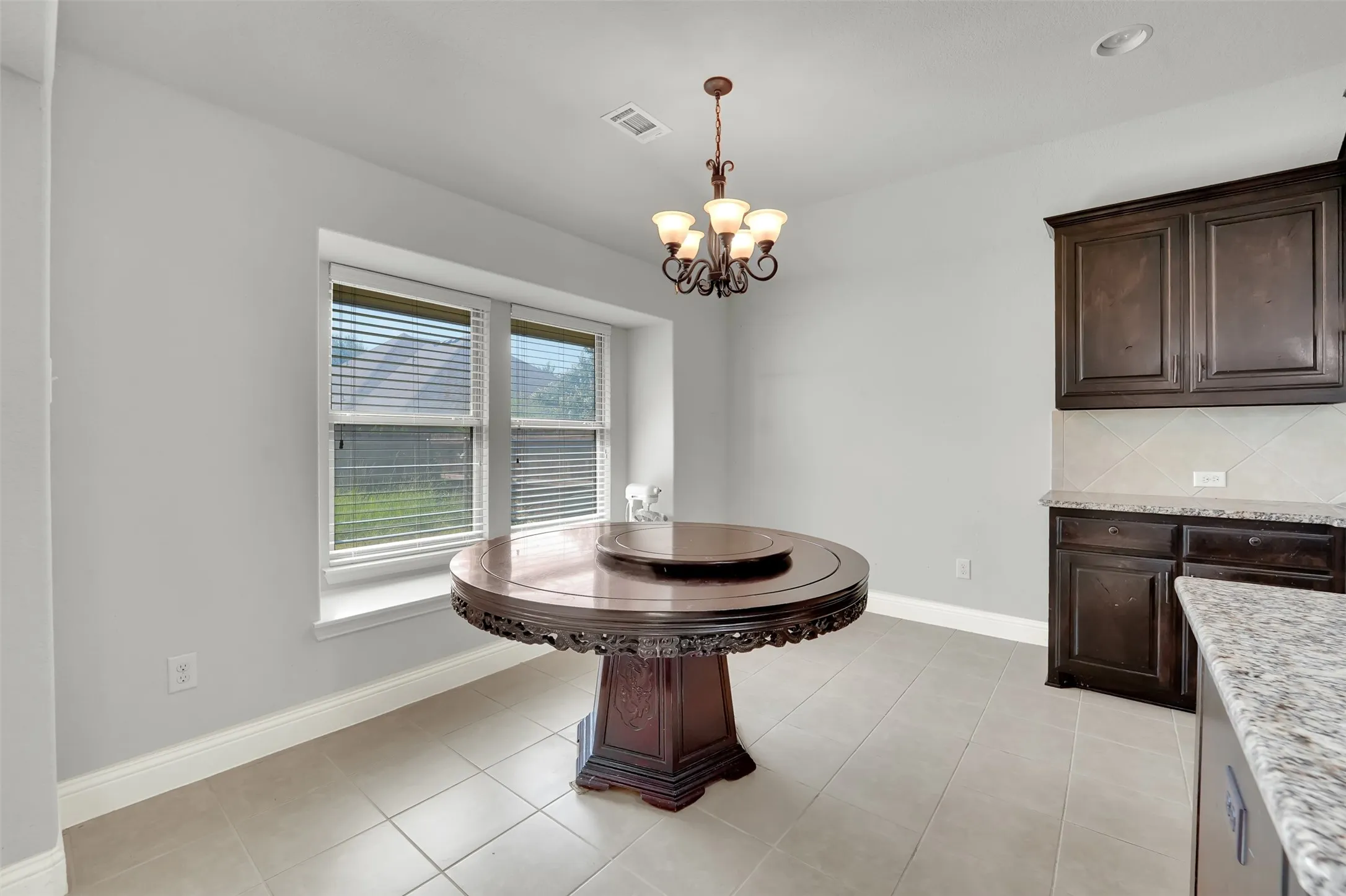 Single Family Residence For Rent in Johnson County , 2743 Chimney Rock Road, Burleson, Texas 76028, 4 Bedroom, 4 Bathroom, 2 Garage spaces, 3,540 Sqft, built in 2016, mls#21364761, Real Estate Agent in Burleson, Homes For Rent in Johnson county, Homes For Rent in Burleson, Realtor in Burleson Texas, Real Estate Brokerage Independent Realty Texas, Luminita Cordes Realtor