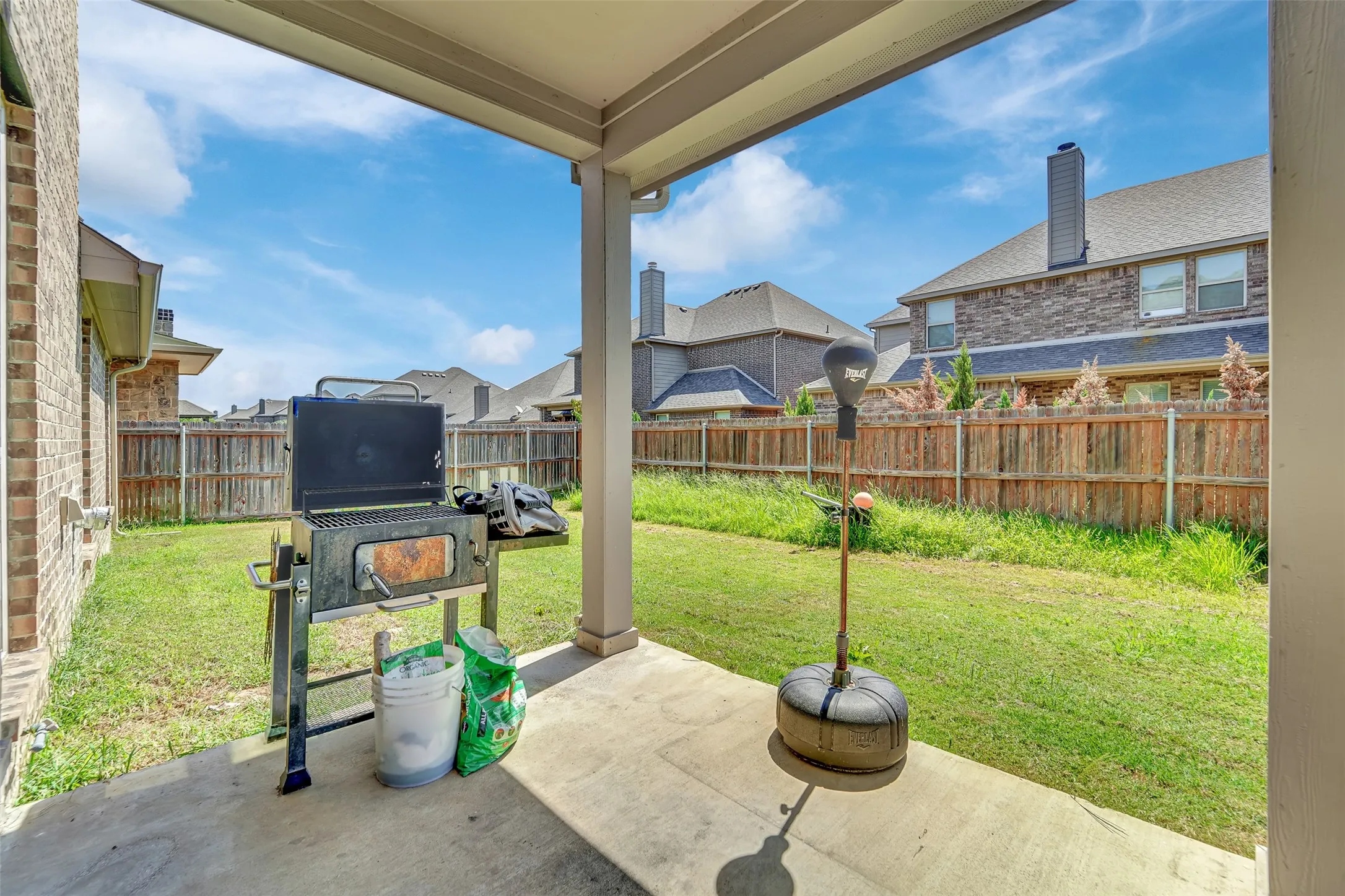 Single Family Residence For Rent in Johnson County , 2743 Chimney Rock Road, Burleson, Texas 76028, 4 Bedroom, 4 Bathroom, 2 Garage spaces, 3,540 Sqft, built in 2016, mls#21364761, Real Estate Agent in Burleson, Homes For Rent in Johnson county, Homes For Rent in Burleson, Realtor in Burleson Texas, Real Estate Brokerage Independent Realty Texas, Luminita Cordes Realtor