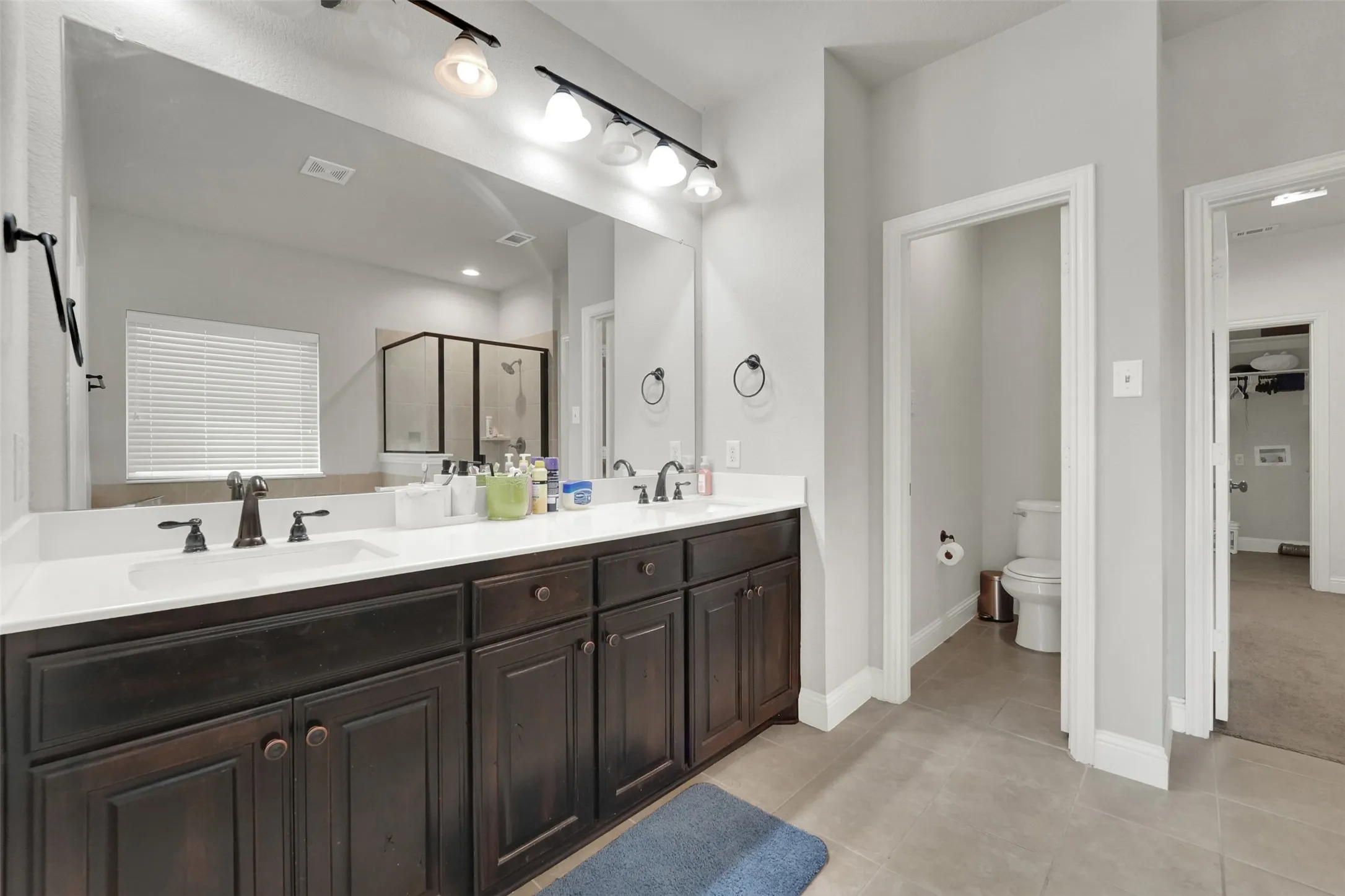 Single Family Residence For Rent in Johnson County , 2743 Chimney Rock Road, Burleson, Texas 76028, 4 Bedroom, 4 Bathroom, 2 Garage spaces, 3,540 Sqft, built in 2016, mls#21364761, Real Estate Agent in Burleson, Homes For Rent in Johnson county, Homes For Rent in Burleson, Realtor in Burleson Texas, Real Estate Brokerage Independent Realty Texas, Luminita Cordes Realtor