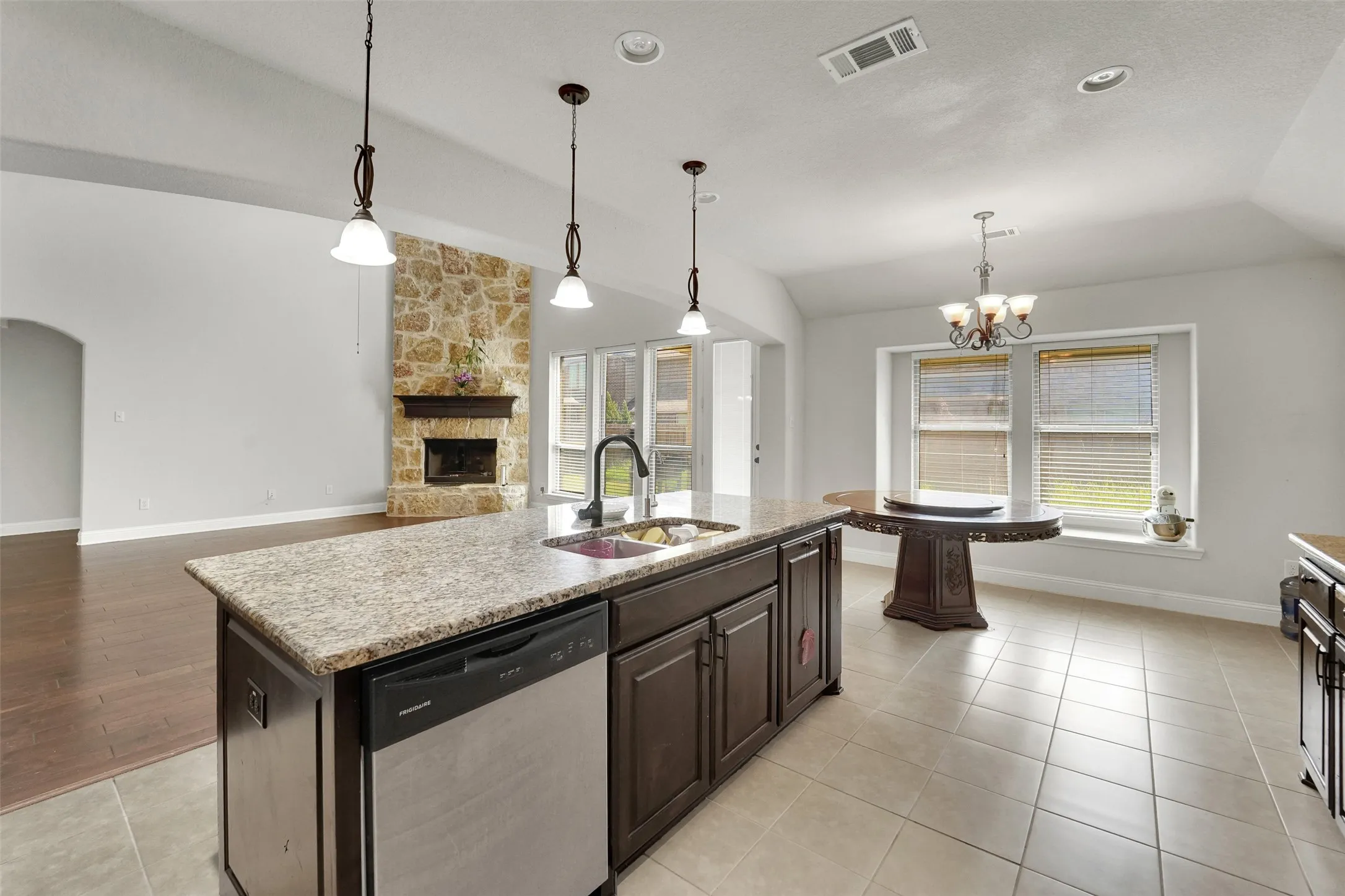 Single Family Residence For Rent in Johnson County , 2743 Chimney Rock Road, Burleson, Texas 76028, 4 Bedroom, 4 Bathroom, 2 Garage spaces, 3,540 Sqft, built in 2016, mls#21364761, Real Estate Agent in Burleson, Homes For Rent in Johnson county, Homes For Rent in Burleson, Realtor in Burleson Texas, Real Estate Brokerage Independent Realty Texas, Luminita Cordes Realtor