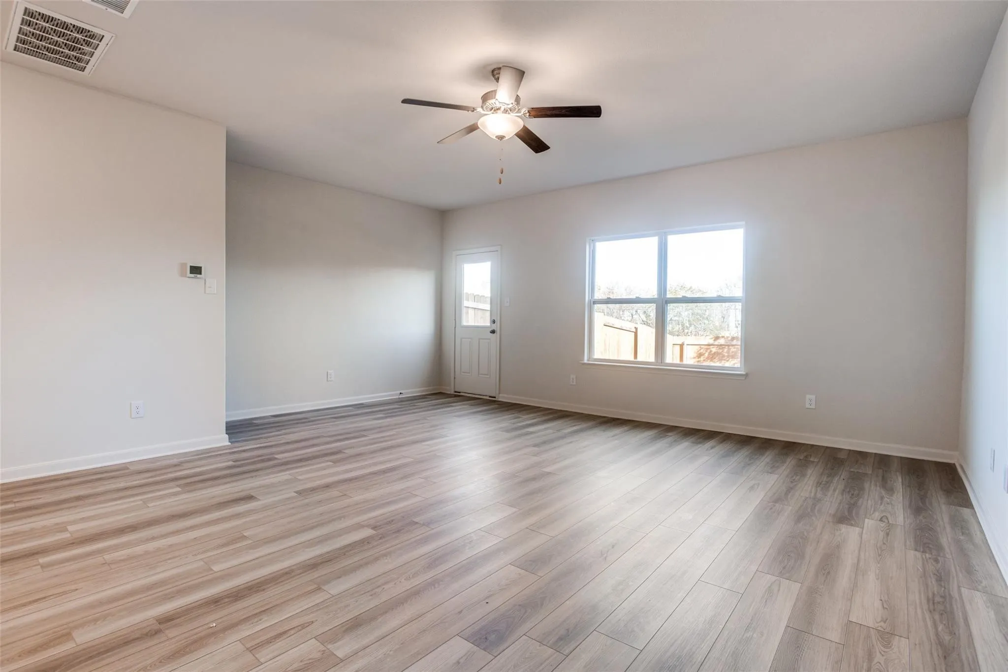 Townhouse For Rent in Collin County , 308 Stone Court, Princeton, Texas 75407, 3 Bedroom, 3 Bathroom, 2 Garage spaces, 1,537 Sqft, built in 2022, mls#21364912, Real Estate Agent in Princeton, Homes For Rent in Collin county, Homes For Rent in Princeton, Realtor in Princeton Texas, Real Estate Brokerage Independent Realty Texas, Luminita Cordes Realtor