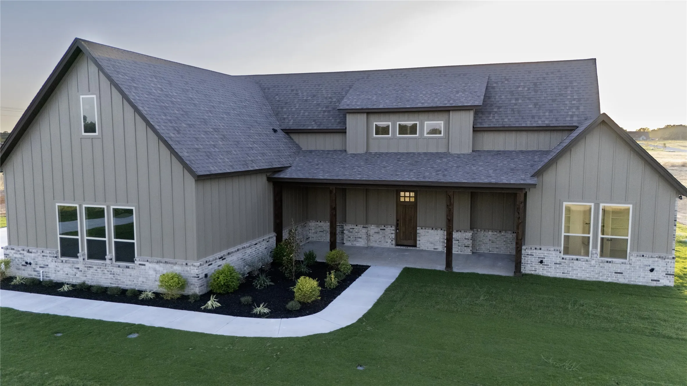 Single Family Residence For Sale in Parker County , 205 Sweetgrass Drive, Poolville, Texas 76487, 3 Bedroom, 3 Bathroom, 2 Garage spaces, 2,184 Sqft, built in 2026, mls#21364910, Real Estate Agent in Poolville, Homes For Sale in Parker county, Homes For Sale in Poolville, Realtor in Poolville Texas, Real Estate Brokerage Independent Realty Texas, Luminita Cordes Realtor