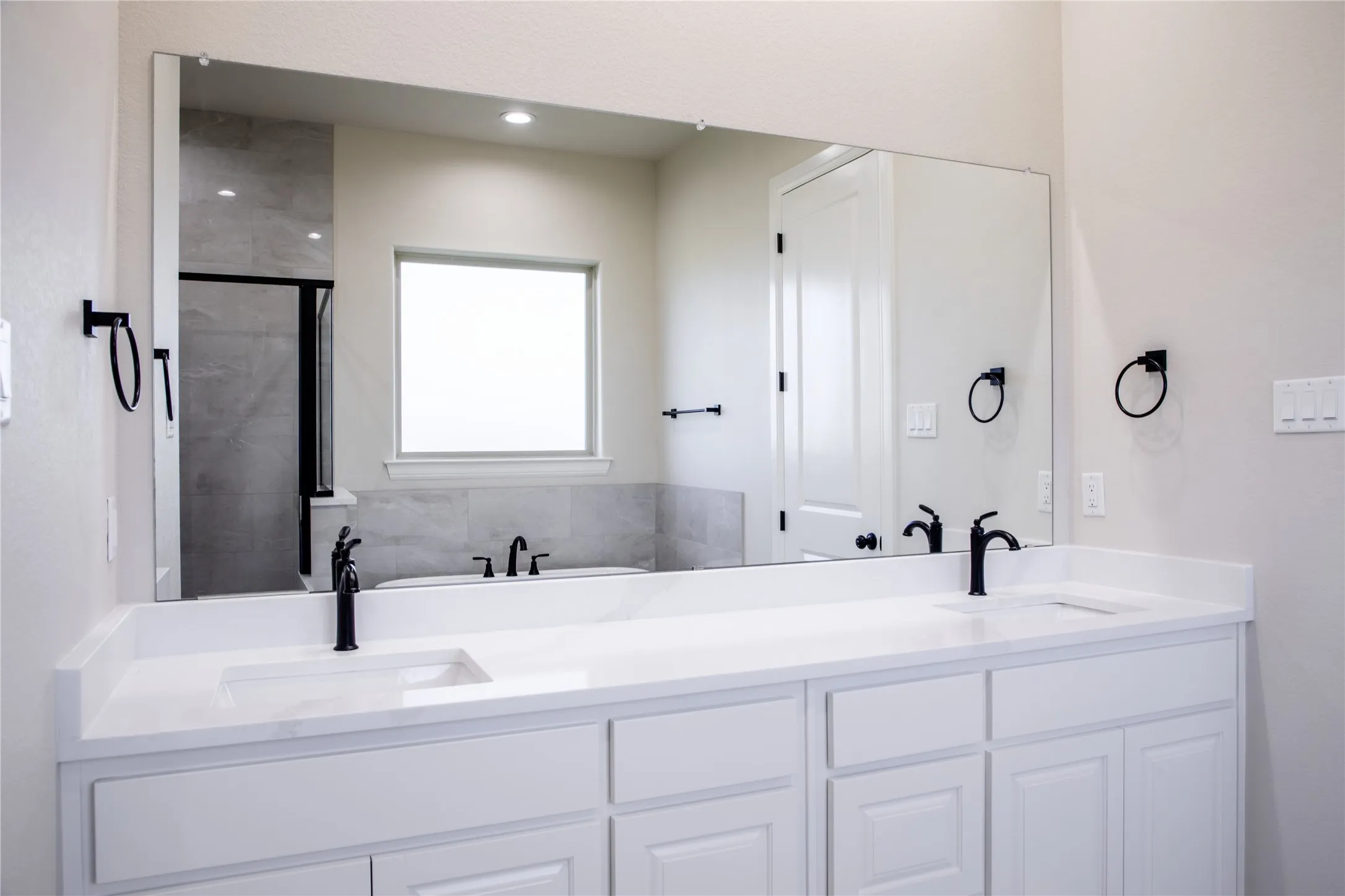 Single Family Residence For Sale in Parker County , 205 Sweetgrass Drive, Poolville, Texas 76487, 3 Bedroom, 3 Bathroom, 2 Garage spaces, 2,184 Sqft, built in 2026, mls#21364910, Real Estate Agent in Poolville, Homes For Sale in Parker county, Homes For Sale in Poolville, Realtor in Poolville Texas, Real Estate Brokerage Independent Realty Texas, Luminita Cordes Realtor