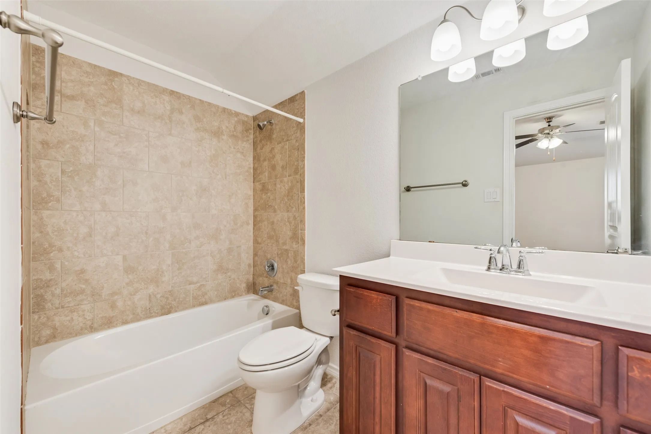 Single Family Residence For Sale in Tarrant County , 11321 Gold Canyon Drive, Fort Worth, Texas 76052, 4 Bedroom, 2 Bathroom, 2 Garage spaces, 2,302 Sqft, built in 2017, mls#21363404, Real Estate Agent in Fort Worth, Homes For Sale in Tarrant county, Homes For Sale in Fort Worth, Realtor in Fort Worth Texas, Real Estate Brokerage Independent Realty Texas, Luminita Cordes Realtor