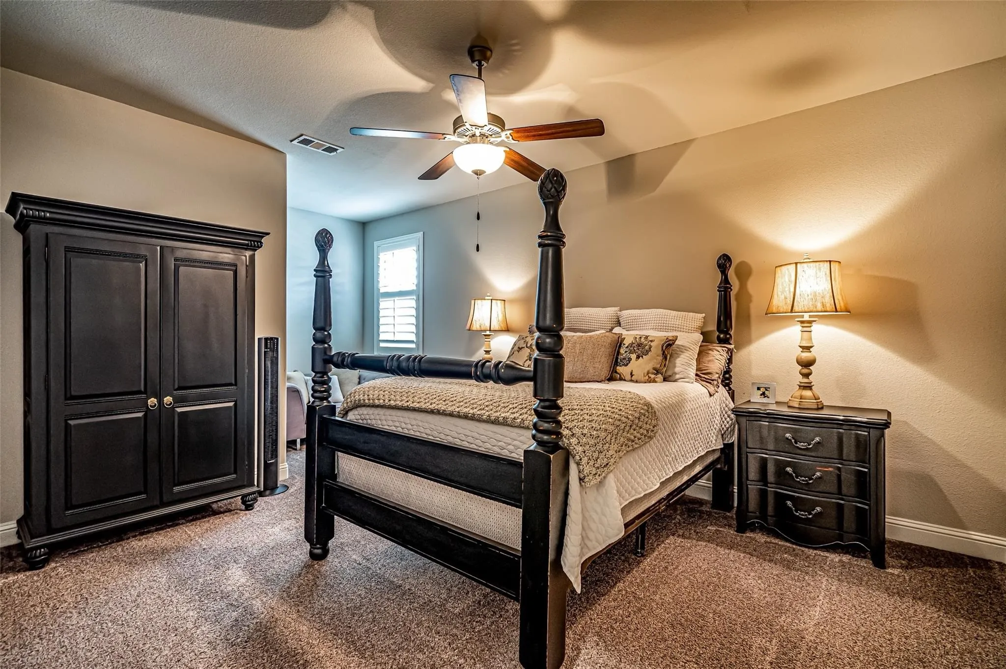 Single Family Residence For Rent in Denton County , 3990 Sevilla Drive, Frisco, Texas 75034, 4 Bedroom, 5 Bathroom, 3 Garage spaces, 3,998 Sqft, built in 2018, Price $6,900, mls#21364927, Real Estate Agent in Frisco, Homes For Rent in Denton county, Homes For Rent in Frisco, Realtor in Frisco Texas, Real Estate Brokerage Independent Realty Texas, Luminita Cordes Realtor