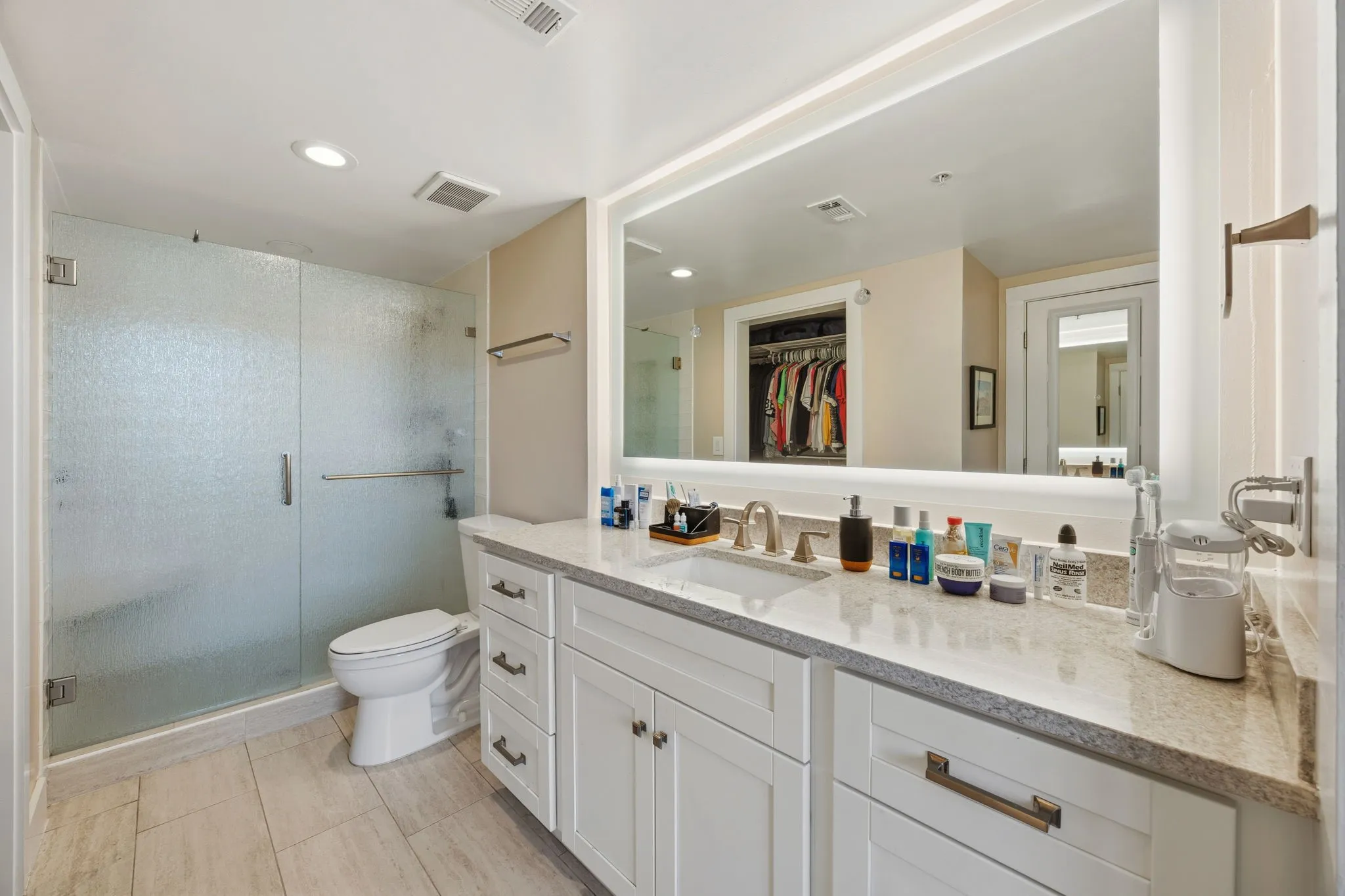 Condominium For Rent in Dallas County , 2502 Live Oak Street 235, Dallas, Texas 75204, 2 Bedroom, 2 Bathroom, 2 Garage spaces, 1,398 Sqft, built in 1998, mls#21364926, Real Estate Agent in Dallas, Homes For Rent in Dallas county, Homes For Rent in Dallas, Realtor in Dallas Texas, Real Estate Brokerage Independent Realty Texas, Luminita Cordes Realtor