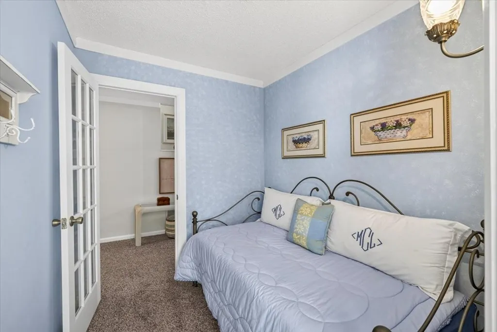 Single Family Residence For Sale in Henderson County , 5402 Point LaVista, Malakoff, Texas 75148, 4 Bedroom, 3 Bathroom, 1 Garage spaces, 2,960 Sqft, built in 1983, mls#21364929, Real Estate Agent in Malakoff, Homes For Sale in Henderson county, Homes For Sale in Malakoff, Realtor in Malakoff Texas, Real Estate Brokerage Independent Realty Texas, Luminita Cordes Realtor