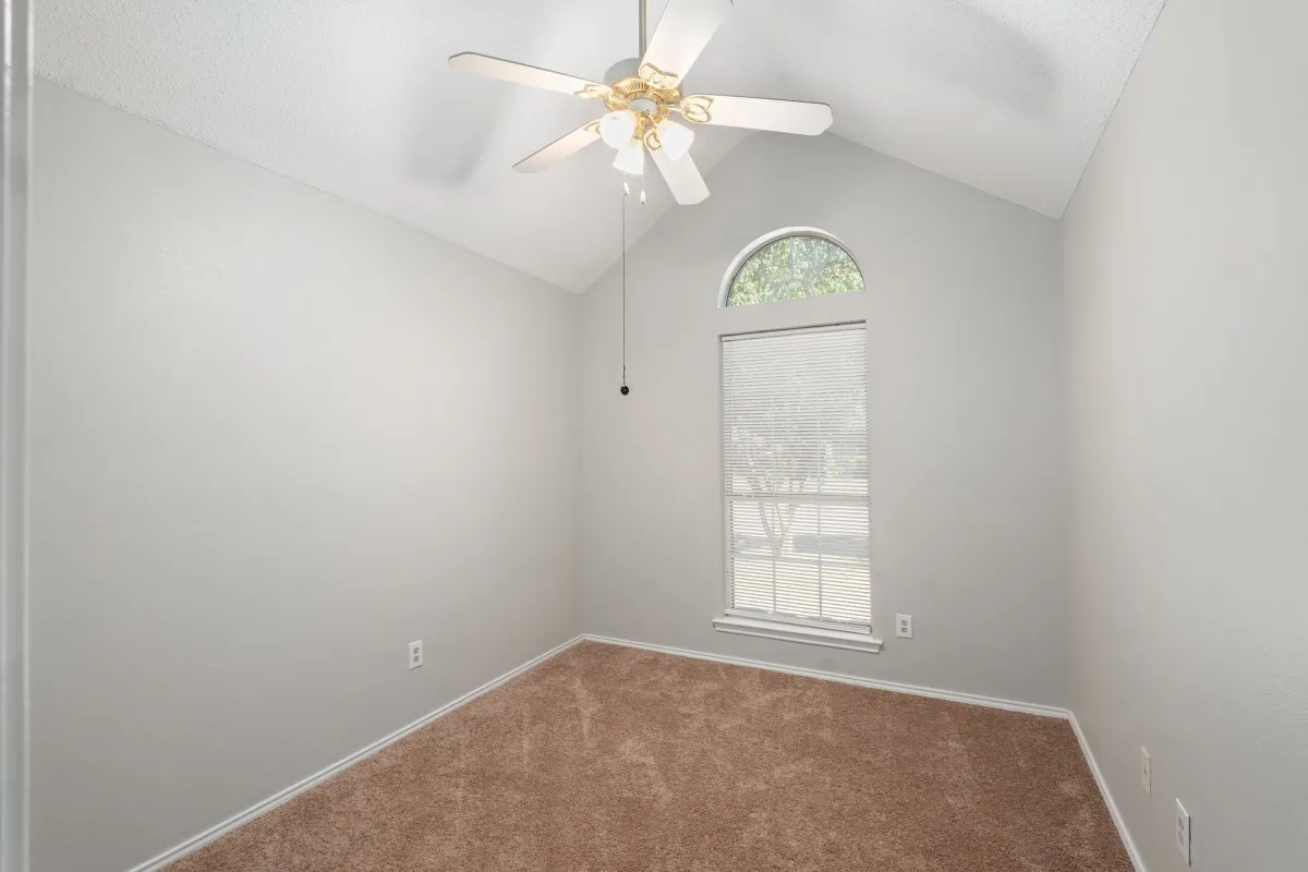 Secondary bedroom