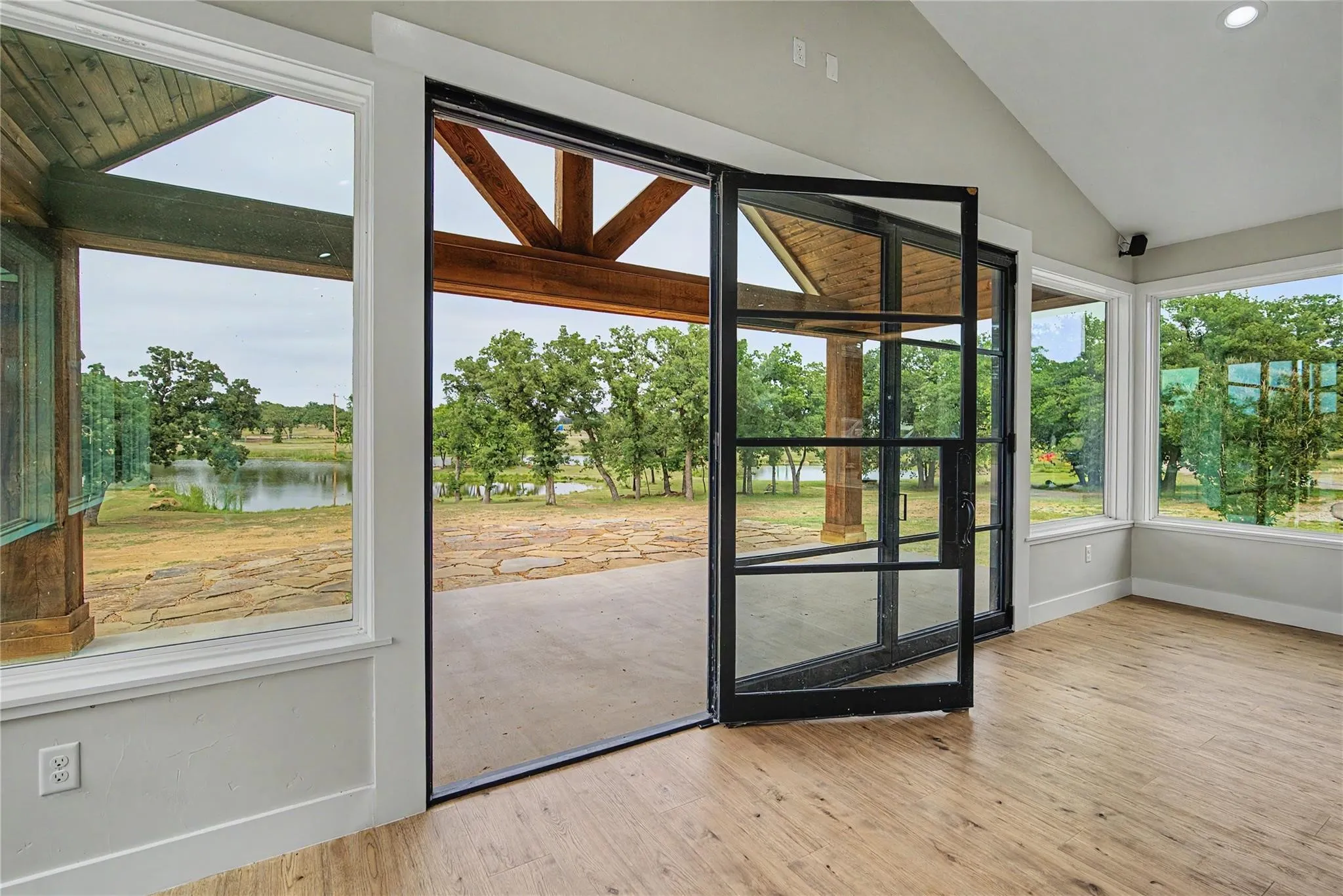 Business For Sale in Palo Pinto County , 16888 S Farm to Market 4, Santo, Texas 76472, 0, 0, Garage spaces, 0 Sqft, built in 1993, mls#21363467, Real Estate Agent in Santo, Homes For Sale in Palo Pinto county, Homes For Sale in Santo, Realtor in Santo Texas, Real Estate Brokerage Independent Realty Texas, Luminita Cordes Realtor