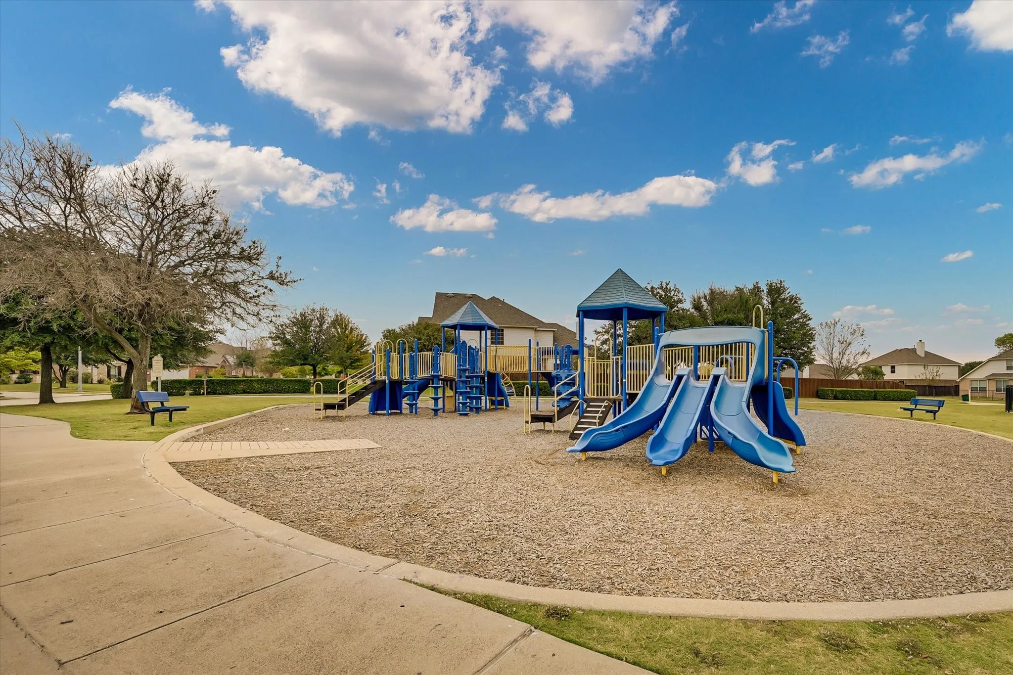 Single Family Residence For Sale in Tarrant County , 628 Poncho Lane, Fort Worth, Texas 76052, 3 Bedroom, 2 Bathroom, 2 Garage spaces, 1,722 Sqft, built in 2006, mls#21364647, Real Estate Agent in Fort Worth, Homes For Sale in Tarrant county, Homes For Sale in Fort Worth, Realtor in Fort Worth Texas, Real Estate Brokerage Independent Realty Texas, Luminita Cordes Realtor
