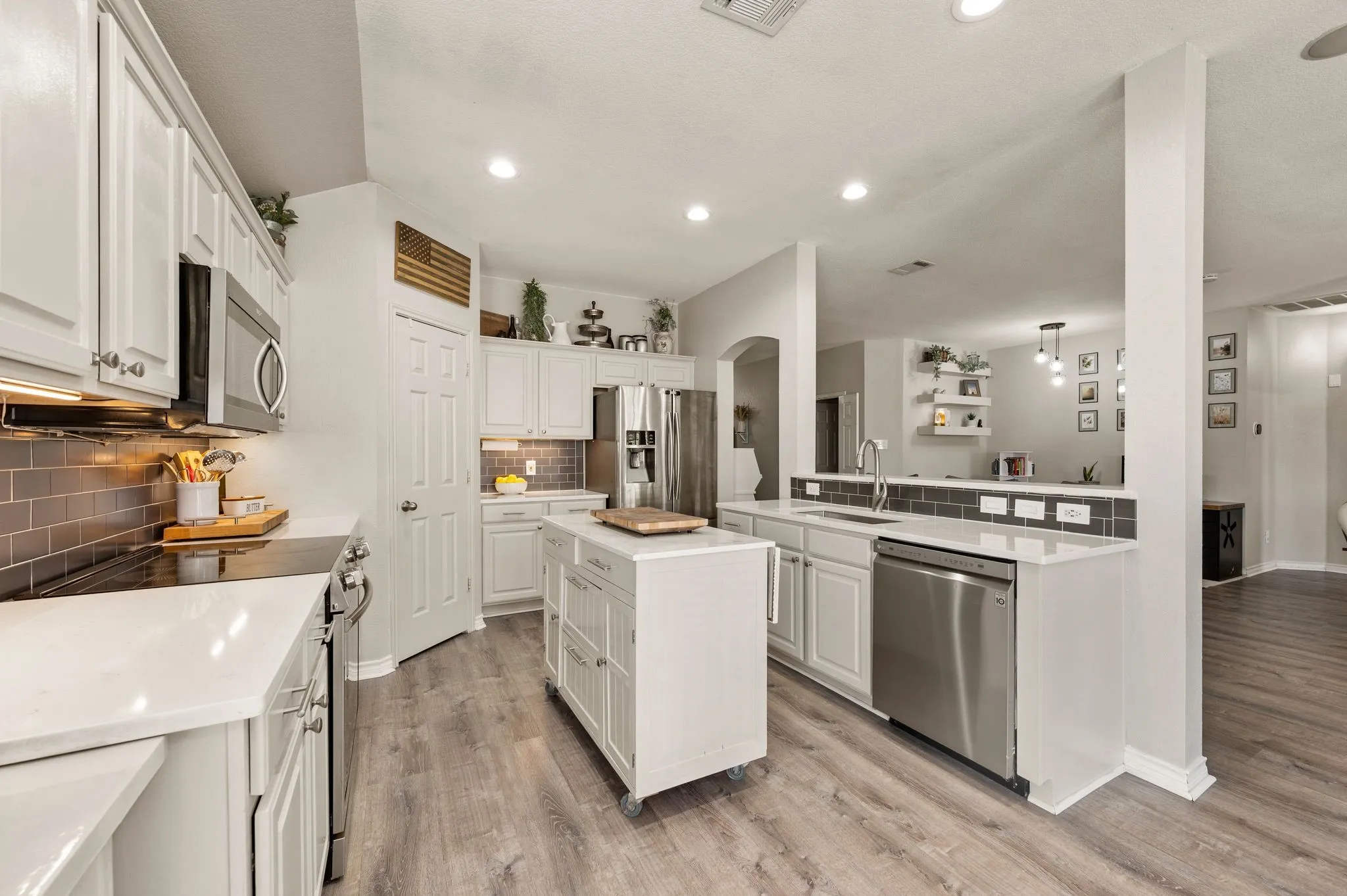 RECENT appliances installed