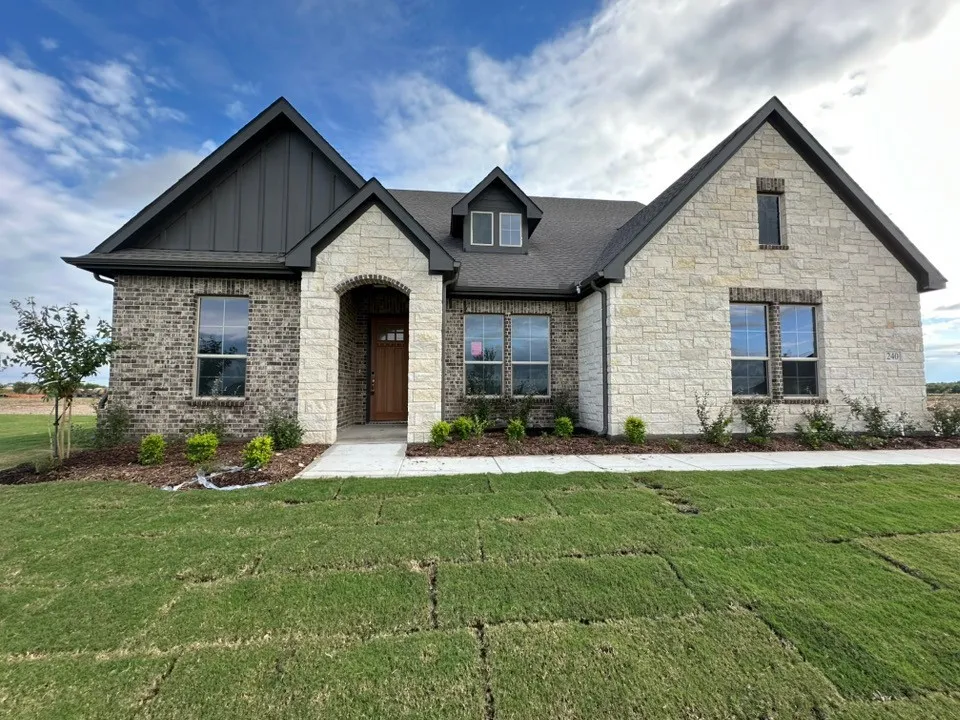 Single Family Residence For Sale in Cooke County , 240 Horizon Road, Valley View, Texas 76272, 4 Bedroom, 3 Bathroom, 2 Garage spaces, 2,686 Sqft, built in 2026, mls#21363757, Real Estate Agent in Valley View, Homes For Sale in Cooke county, Homes For Sale in Valley View, Realtor in Valley View Texas, Real Estate Brokerage Independent Realty Texas, Luminita Cordes Realtor