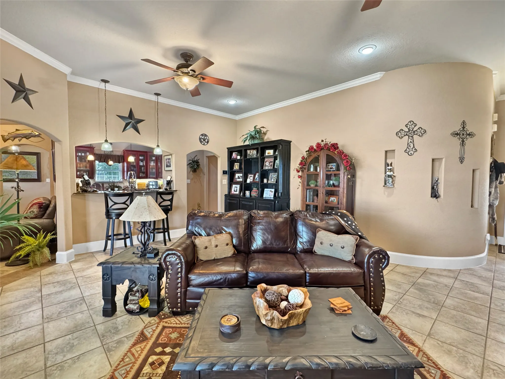 Single Family Residence For Sale in Johnson County , 7205 Muirfield Drive, Cleburne, Texas 76033, 3 Bedroom, 3 Bathroom, 2 Garage spaces, 2,170 Sqft, built in 2004, mls#21363790, Real Estate Agent in Cleburne, Homes For Sale in Johnson county, Homes For Sale in Cleburne, Realtor in Cleburne Texas, Real Estate Brokerage Independent Realty Texas, Luminita Cordes Realtor