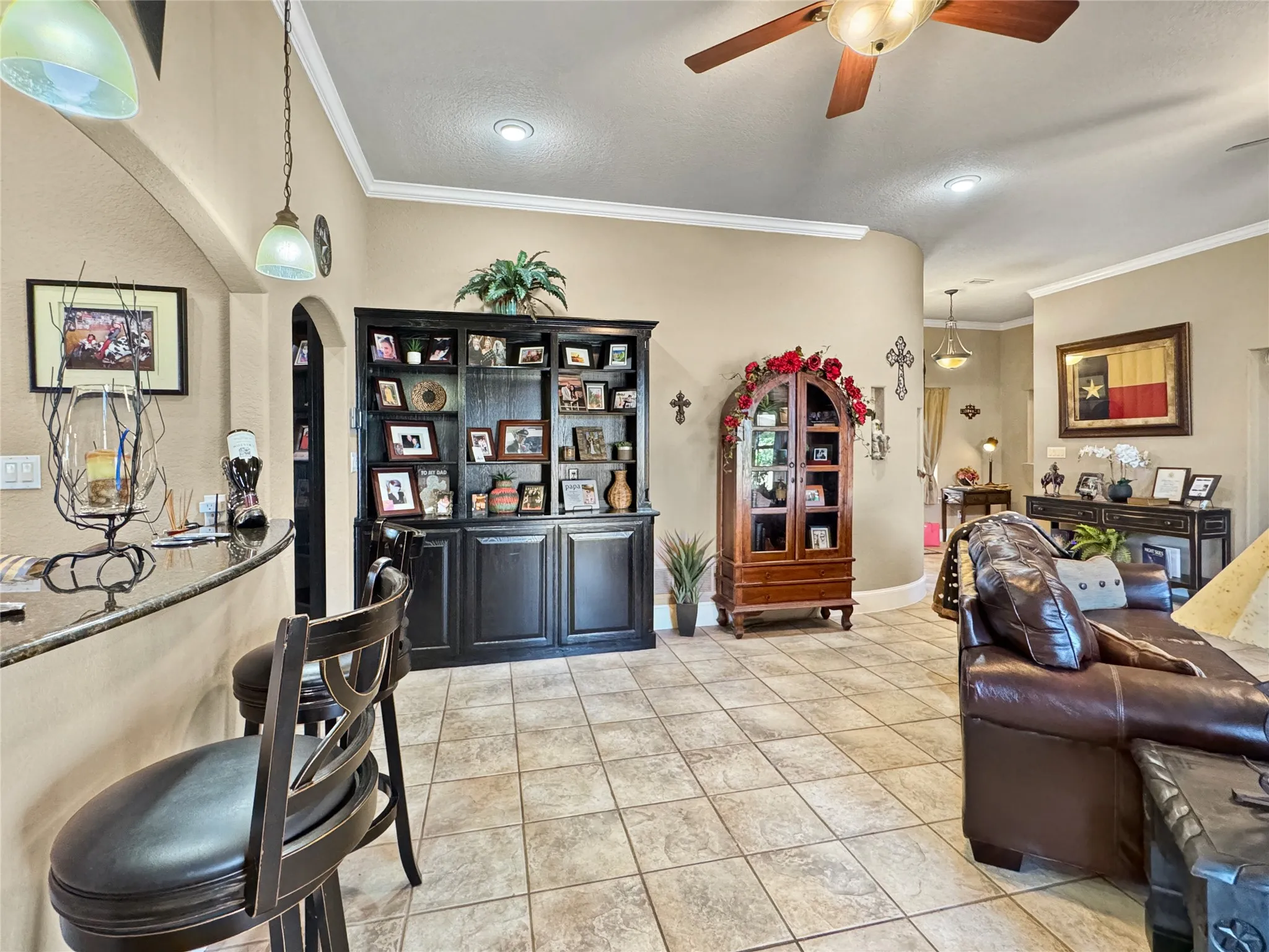 Single Family Residence For Sale in Johnson County , 7205 Muirfield Drive, Cleburne, Texas 76033, 3 Bedroom, 3 Bathroom, 2 Garage spaces, 2,170 Sqft, built in 2004, mls#21363790, Real Estate Agent in Cleburne, Homes For Sale in Johnson county, Homes For Sale in Cleburne, Realtor in Cleburne Texas, Real Estate Brokerage Independent Realty Texas, Luminita Cordes Realtor