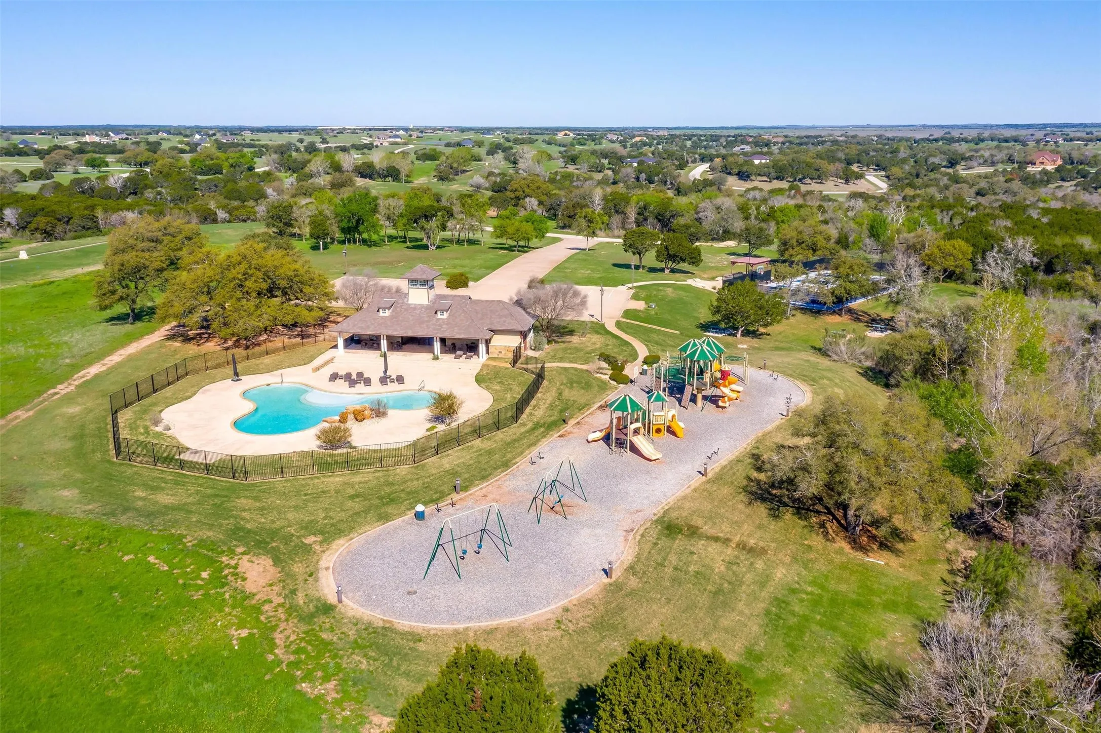 Single Family Residence For Sale in Johnson County , 7205 Muirfield Drive, Cleburne, Texas 76033, 3 Bedroom, 3 Bathroom, 2 Garage spaces, 2,170 Sqft, built in 2004, mls#21363790, Real Estate Agent in Cleburne, Homes For Sale in Johnson county, Homes For Sale in Cleburne, Realtor in Cleburne Texas, Real Estate Brokerage Independent Realty Texas, Luminita Cordes Realtor