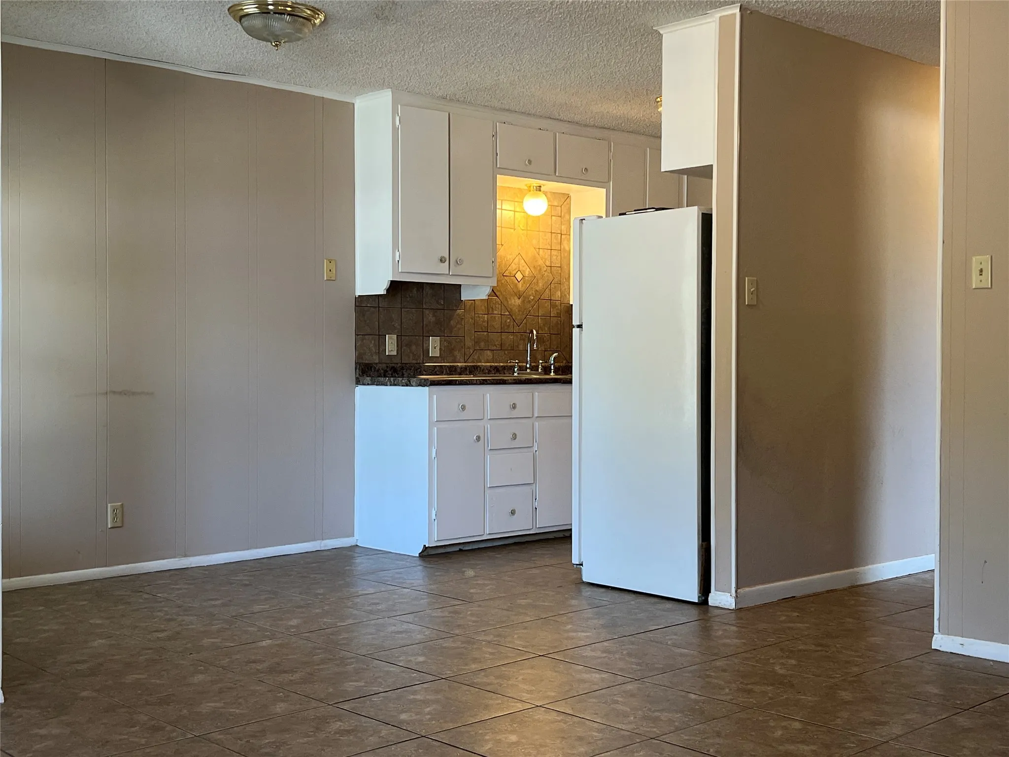 Duplex For Sale in Comanche County , 1323-1325 N Mary Street, Comanche, Texas 76442, 4 Bedroom, 4 Bathroom, Garage spaces, 0 Sqft, built in 1979, Price $295,000, mls#21364954, Real Estate Agent in Comanche, Homes For Sale in Comanche county, Homes For Sale in Comanche, Realtor in Comanche Texas, Real Estate Brokerage Independent Realty Texas, Luminita Cordes Realtor