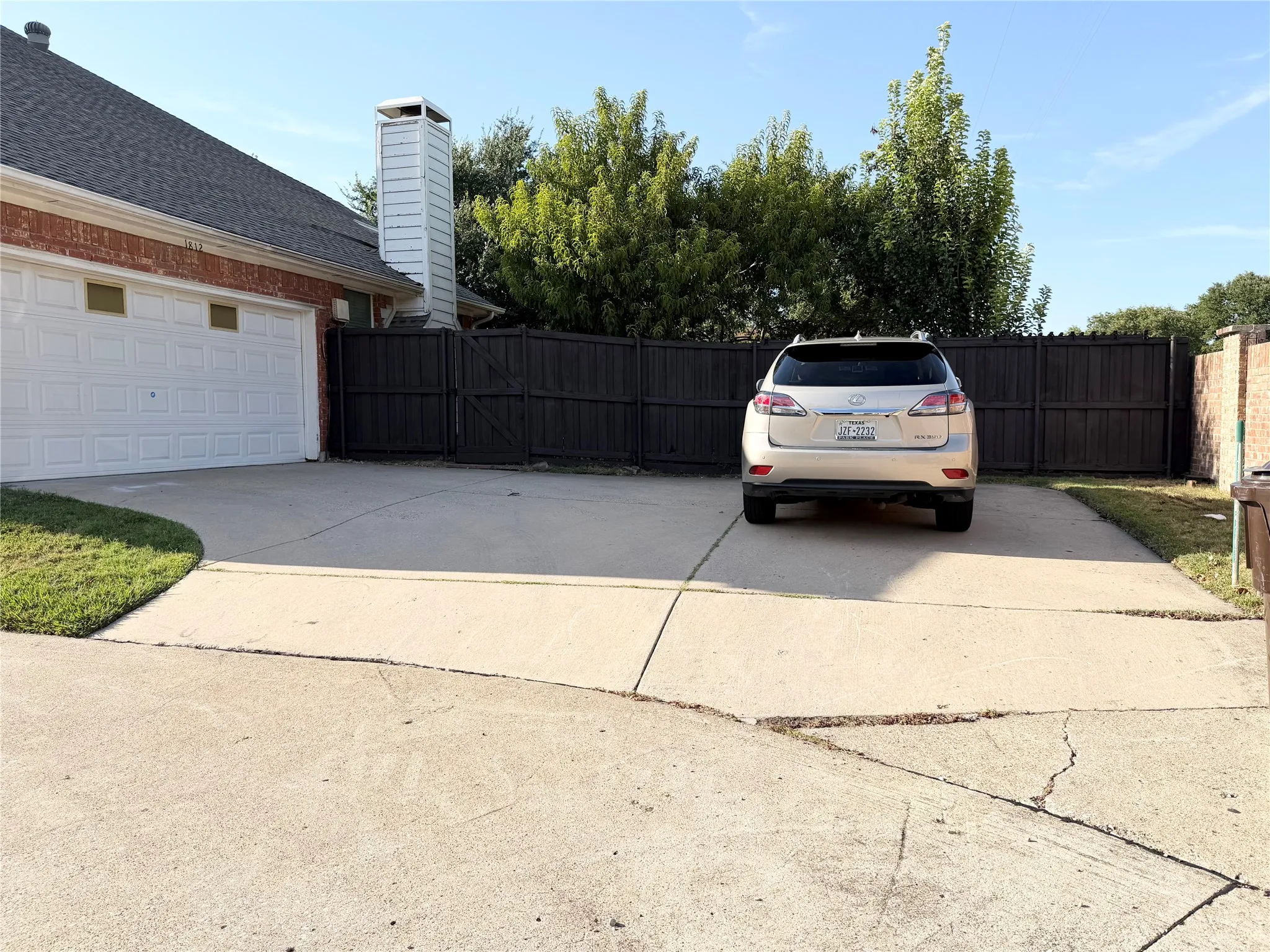 Extra parking and room for a basketball net