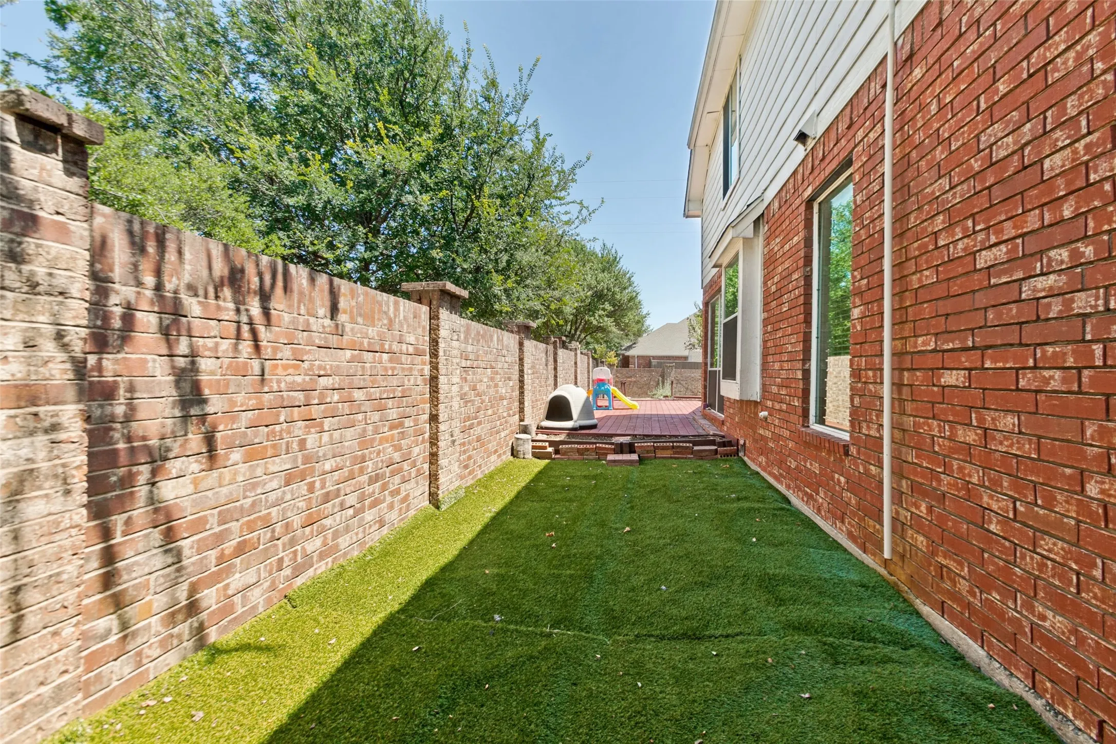 Single Family Residence For Sale in Collin County , 1812 Pantigo Drive, Plano, Texas 75075, 4 Bedroom, 3 Bathroom, 2 Garage spaces, 2,558 Sqft, built in 1990, mls#21364376, Real Estate Agent in Plano, Homes For Sale in Collin county, Homes For Sale in Plano, Realtor in Plano Texas, Real Estate Brokerage Independent Realty Texas, Luminita Cordes Realtor