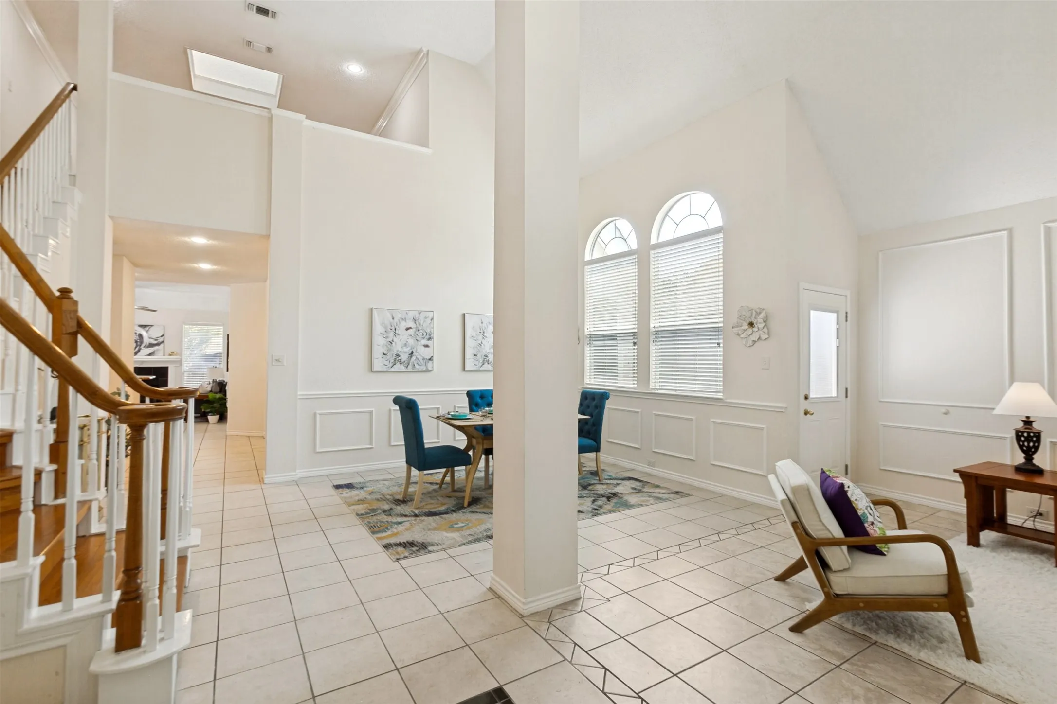Single Family Residence For Sale in Collin County , 1812 Pantigo Drive, Plano, Texas 75075, 4 Bedroom, 3 Bathroom, 2 Garage spaces, 2,558 Sqft, built in 1990, mls#21364376, Real Estate Agent in Plano, Homes For Sale in Collin county, Homes For Sale in Plano, Realtor in Plano Texas, Real Estate Brokerage Independent Realty Texas, Luminita Cordes Realtor