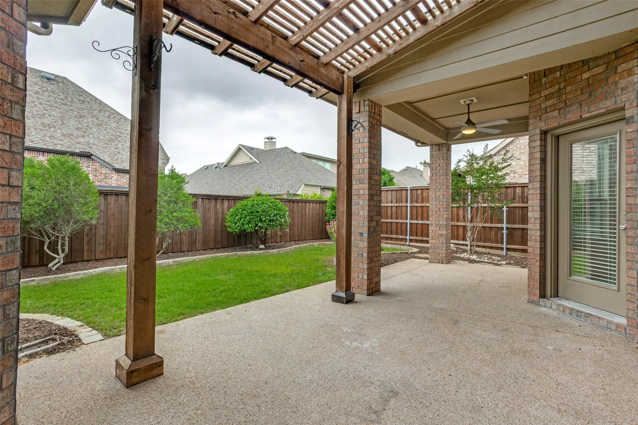 Single Family Residence For Rent in Collin County , 1806 Caprock Road, Allen, Texas 75002, 4 Bedroom, 4 Bathroom, 2 Garage spaces, 3,316 Sqft, built in 2008, mls#21364934, Real Estate Agent in Allen, Homes For Rent in Collin county, Homes For Rent in Allen, Realtor in Allen Texas, Real Estate Brokerage Independent Realty Texas, Luminita Cordes Realtor