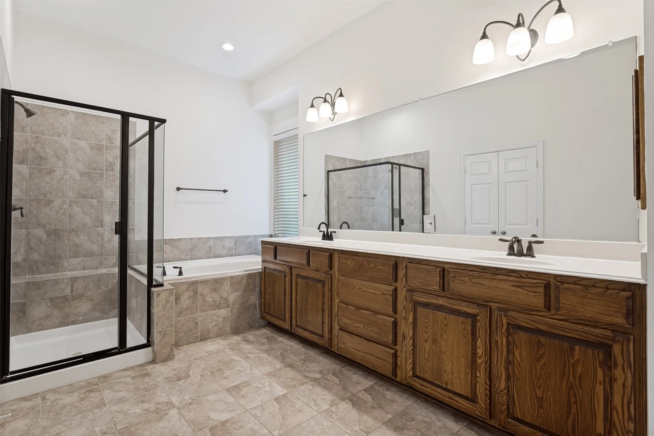 Single Family Residence For Rent in Collin County , 1806 Caprock Road, Allen, Texas 75002, 4 Bedroom, 4 Bathroom, 2 Garage spaces, 3,316 Sqft, built in 2008, mls#21364934, Real Estate Agent in Allen, Homes For Rent in Collin county, Homes For Rent in Allen, Realtor in Allen Texas, Real Estate Brokerage Independent Realty Texas, Luminita Cordes Realtor