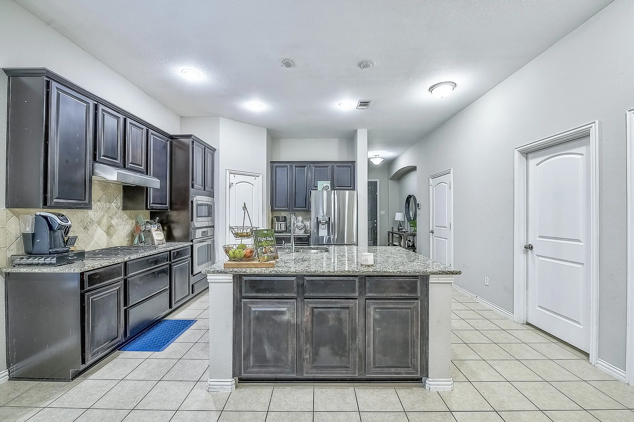 Single Family Residence For Sale in Collin County , 3904 Deer Lake Drive, Mc Kinney, Texas 75071, 3 Bedroom, 3 Bathroom, 2 Garage spaces, 2,456 Sqft, built in 2012, mls#21362948, Real Estate Agent in Mc Kinney, Homes For Sale in Collin county, Homes For Sale in Mc Kinney, Realtor in Mc Kinney Texas, Real Estate Brokerage Independent Realty Texas, Luminita Cordes Realtor