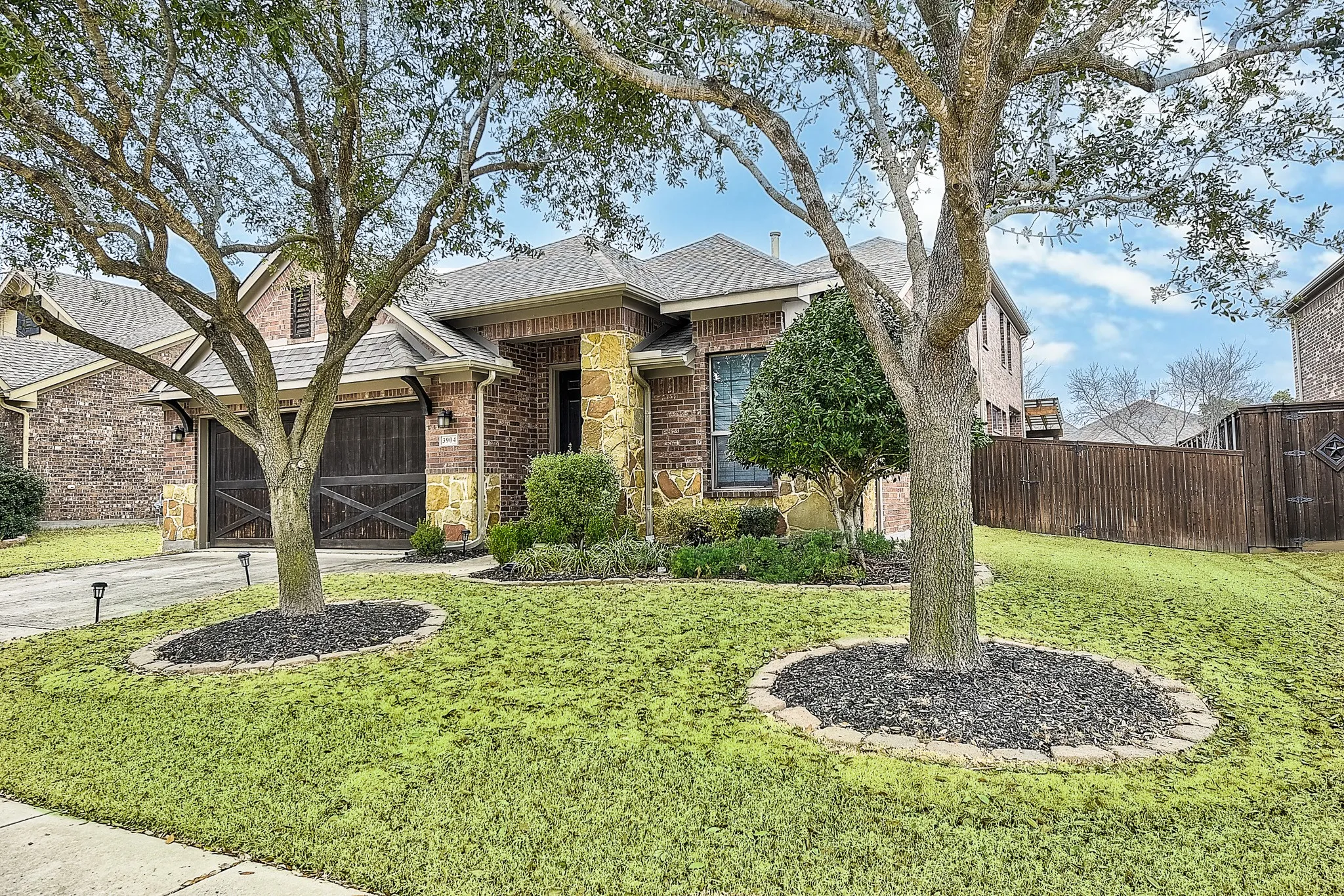 Single Family Residence For Sale in Collin County , 3904 Deer Lake Drive, Mc Kinney, Texas 75071, 3 Bedroom, 3 Bathroom, 2 Garage spaces, 2,456 Sqft, built in 2012, mls#21362948, Real Estate Agent in Mc Kinney, Homes For Sale in Collin county, Homes For Sale in Mc Kinney, Realtor in Mc Kinney Texas, Real Estate Brokerage Independent Realty Texas, Luminita Cordes Realtor