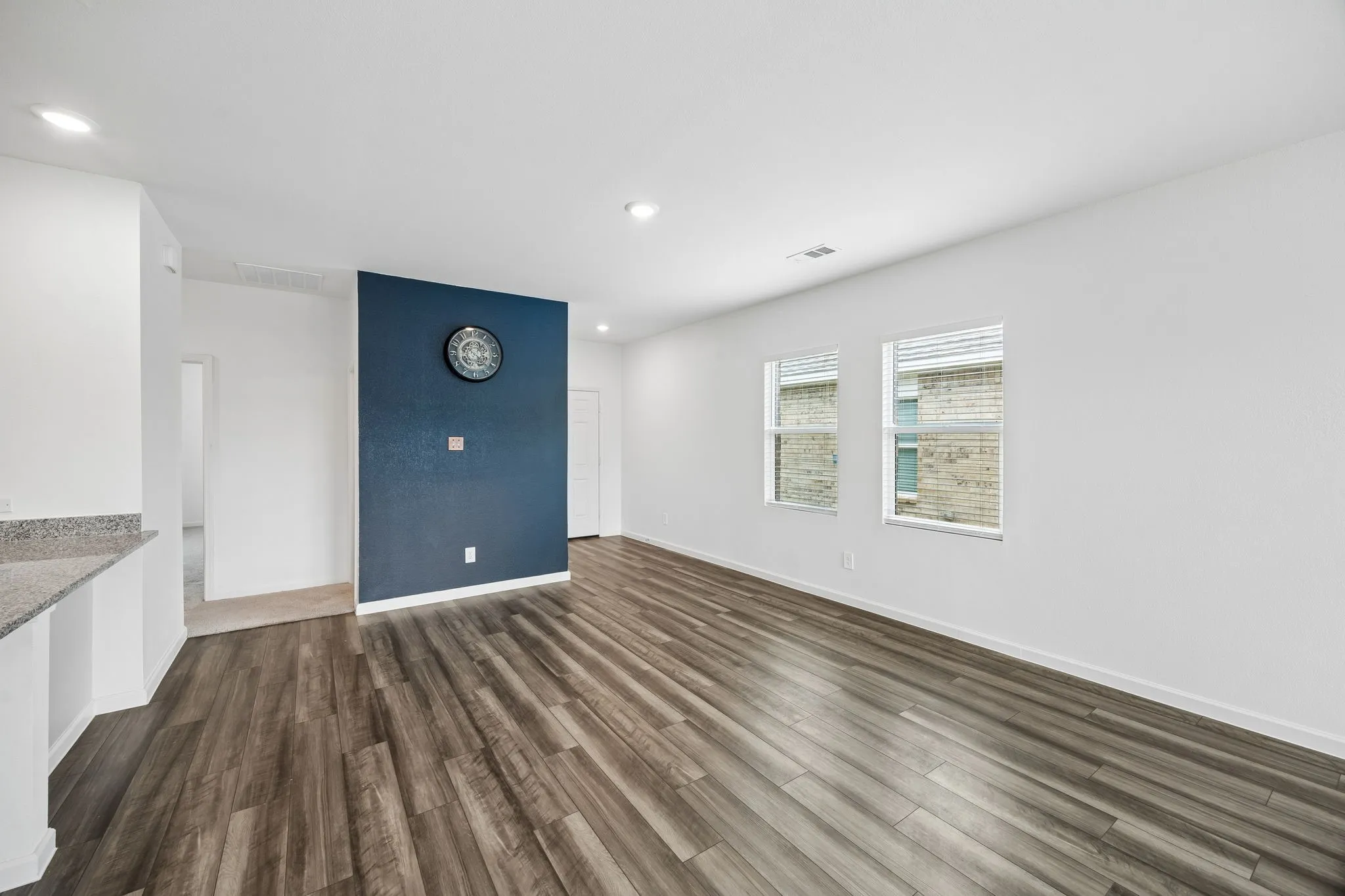 Single Family Residence For Sale in Tarrant County , 1601 Shadow Hawk, Fort Worth, Texas 76052, 3 Bedroom, 2 Bathroom, 2 Garage spaces, 1,431 Sqft, built in 2022, mls#21364938, Real Estate Agent in Fort Worth, Homes For Sale in Tarrant county, Homes For Sale in Fort Worth, Realtor in Fort Worth Texas, Real Estate Brokerage Independent Realty Texas, Luminita Cordes Realtor