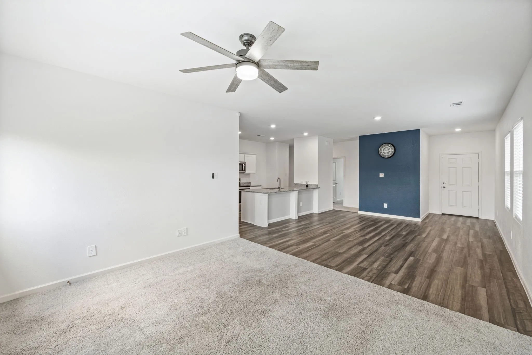 Single Family Residence For Sale in Tarrant County , 1601 Shadow Hawk, Fort Worth, Texas 76052, 3 Bedroom, 2 Bathroom, 2 Garage spaces, 1,431 Sqft, built in 2022, mls#21364938, Real Estate Agent in Fort Worth, Homes For Sale in Tarrant county, Homes For Sale in Fort Worth, Realtor in Fort Worth Texas, Real Estate Brokerage Independent Realty Texas, Luminita Cordes Realtor