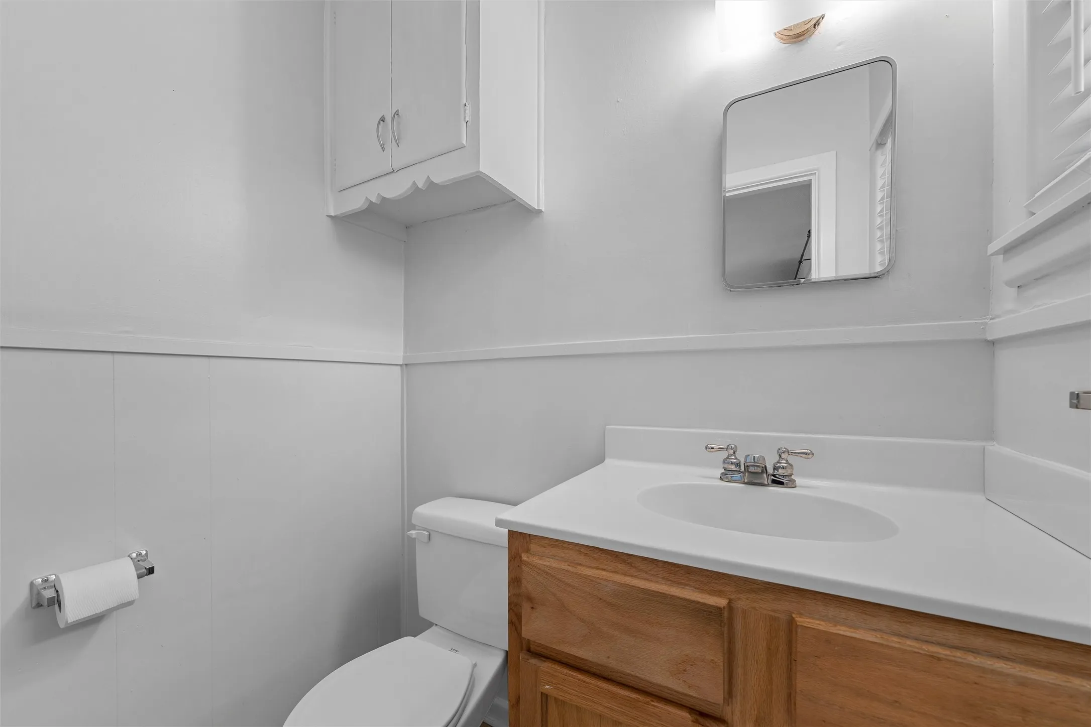 Single Family Residence For Sale in Mc Lennan County , 8817 Oakdale Drive, Woodway, Texas 76712, 2 Bedroom, 2 Bathroom, Garage spaces, 1,731 Sqft, built in 1960, mls#21363502, Real Estate Agent in Woodway, Homes For Sale in Mc Lennan county, Homes For Sale in Woodway, Realtor in Woodway Texas, Real Estate Brokerage Independent Realty Texas, Luminita Cordes Realtor